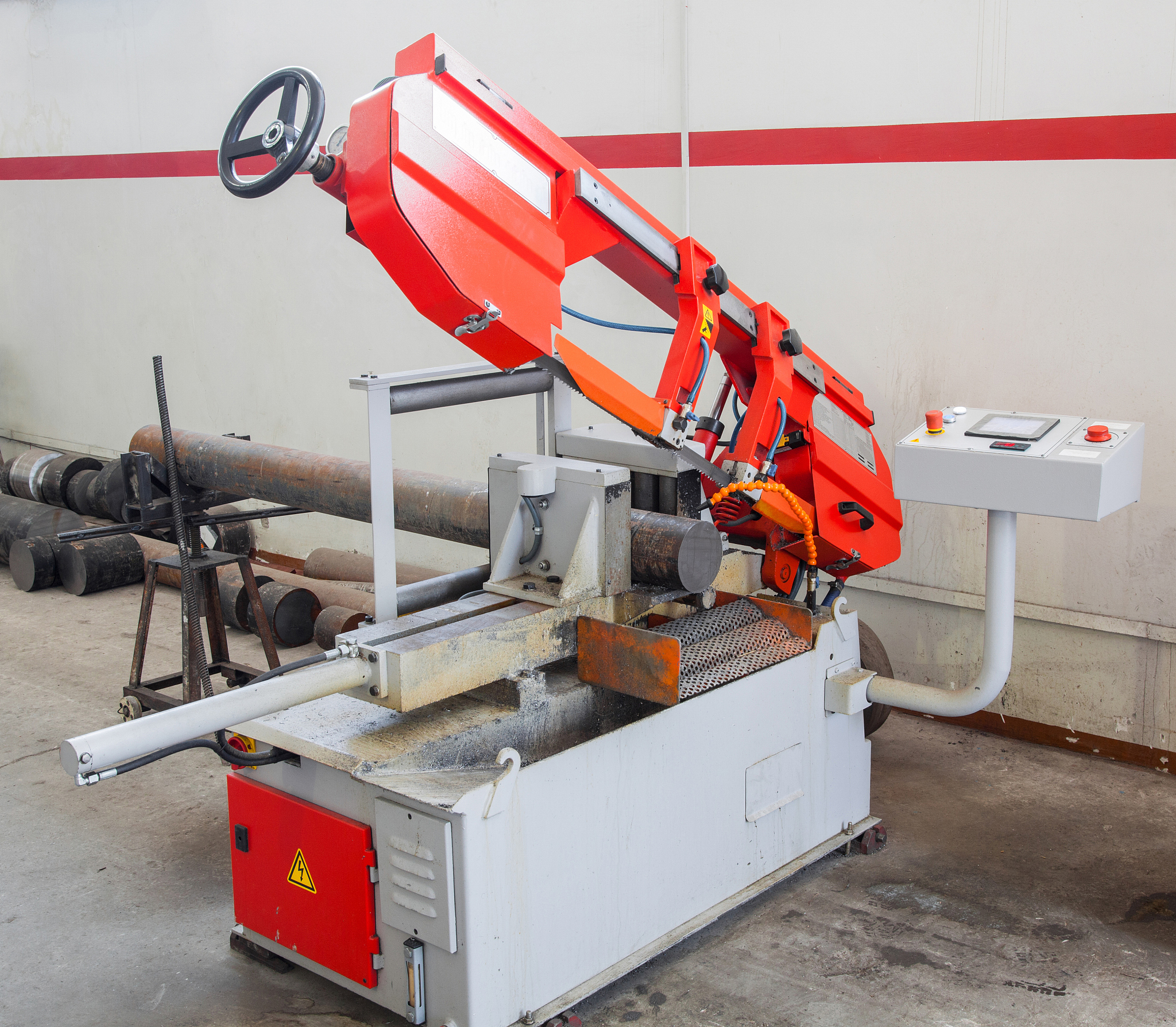 请帮我写两篇弯管机的推荐文案 各400字