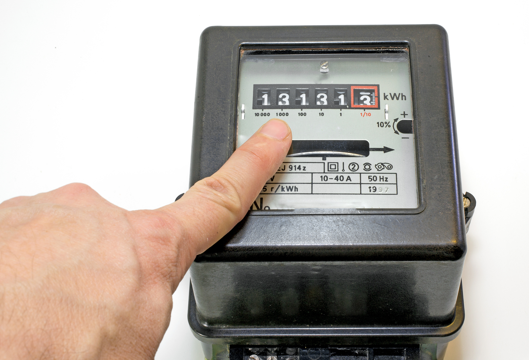 电度表是直读式仪表