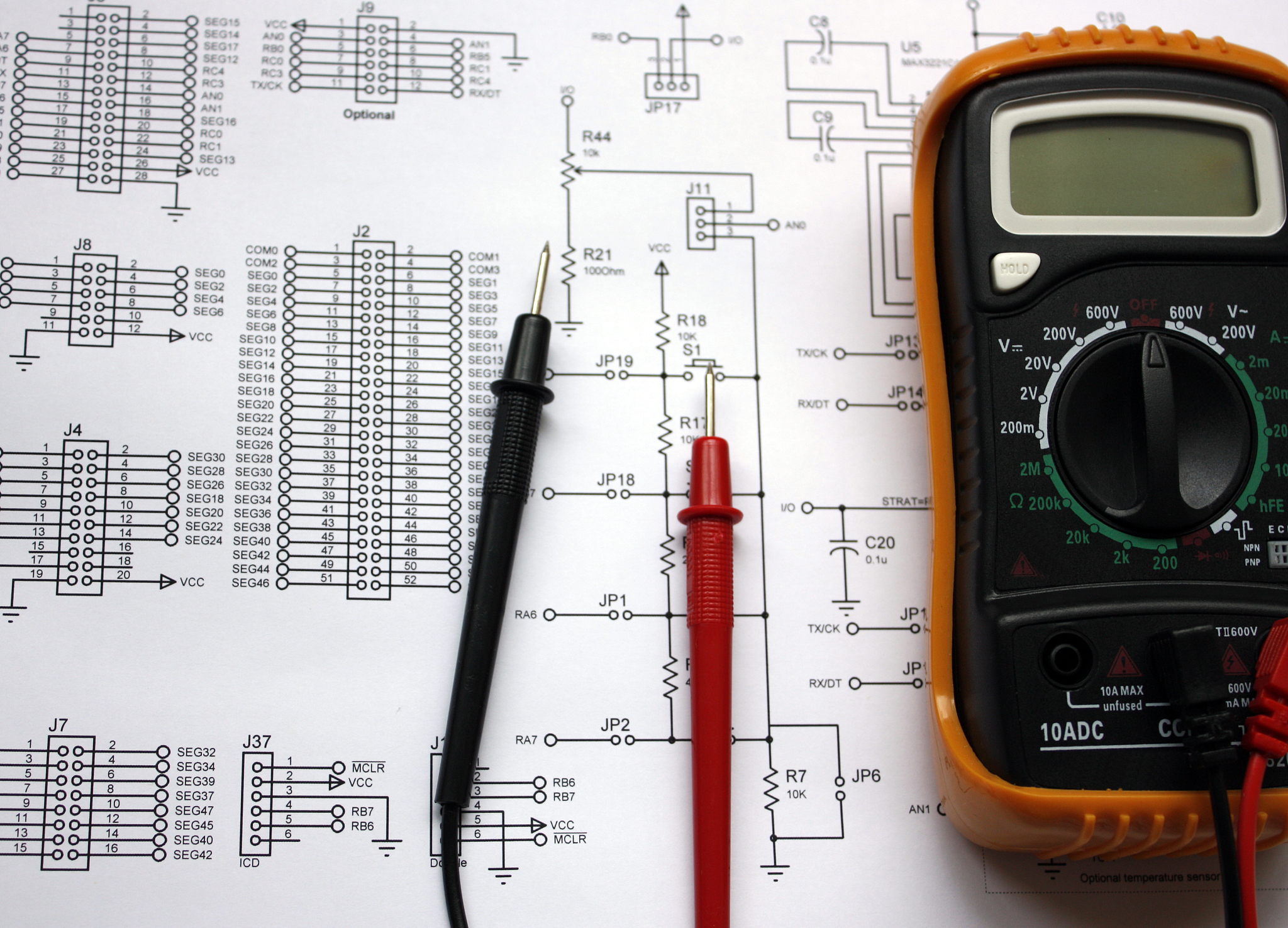 J1端子功能测试 - 万用表测试J1-1与J1-3