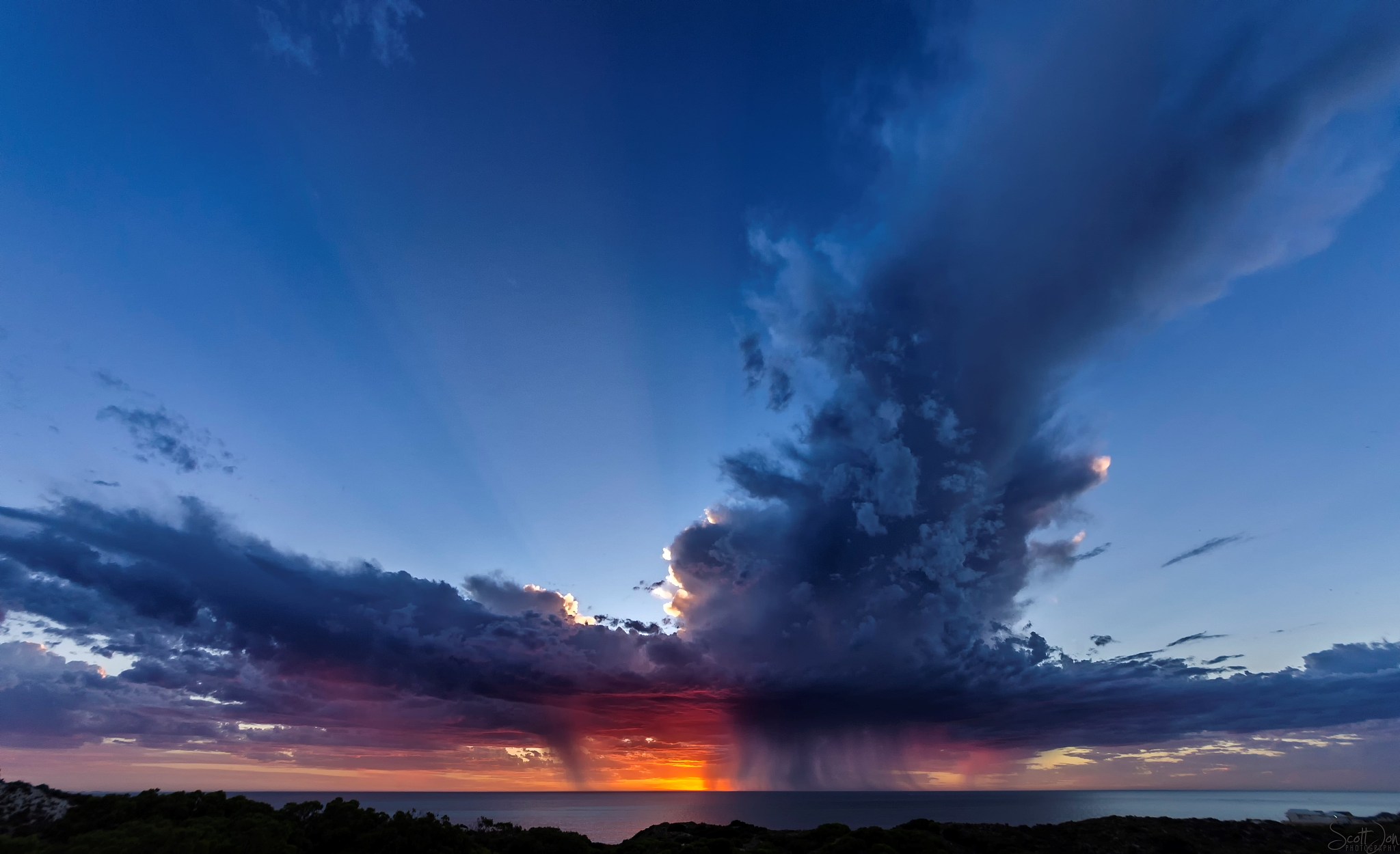 爆炸的近义词有哪些