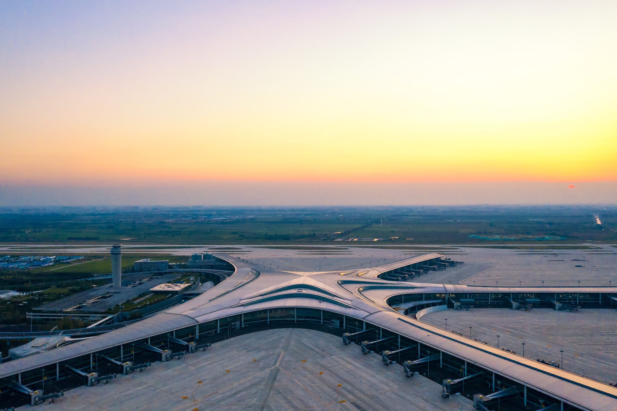 河南省机场集团：河南省航空运输服务龙头企业