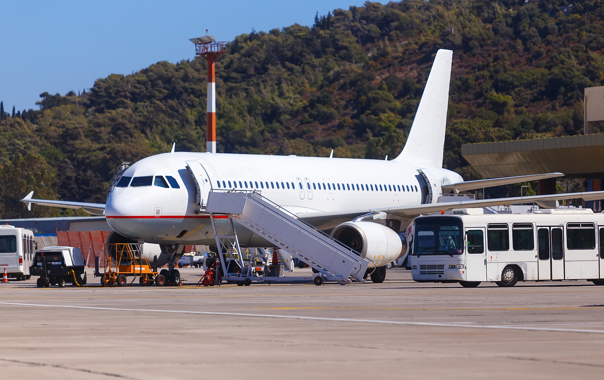 齐齐哈尔航空高等师范专科学校民航运输专科就业前景