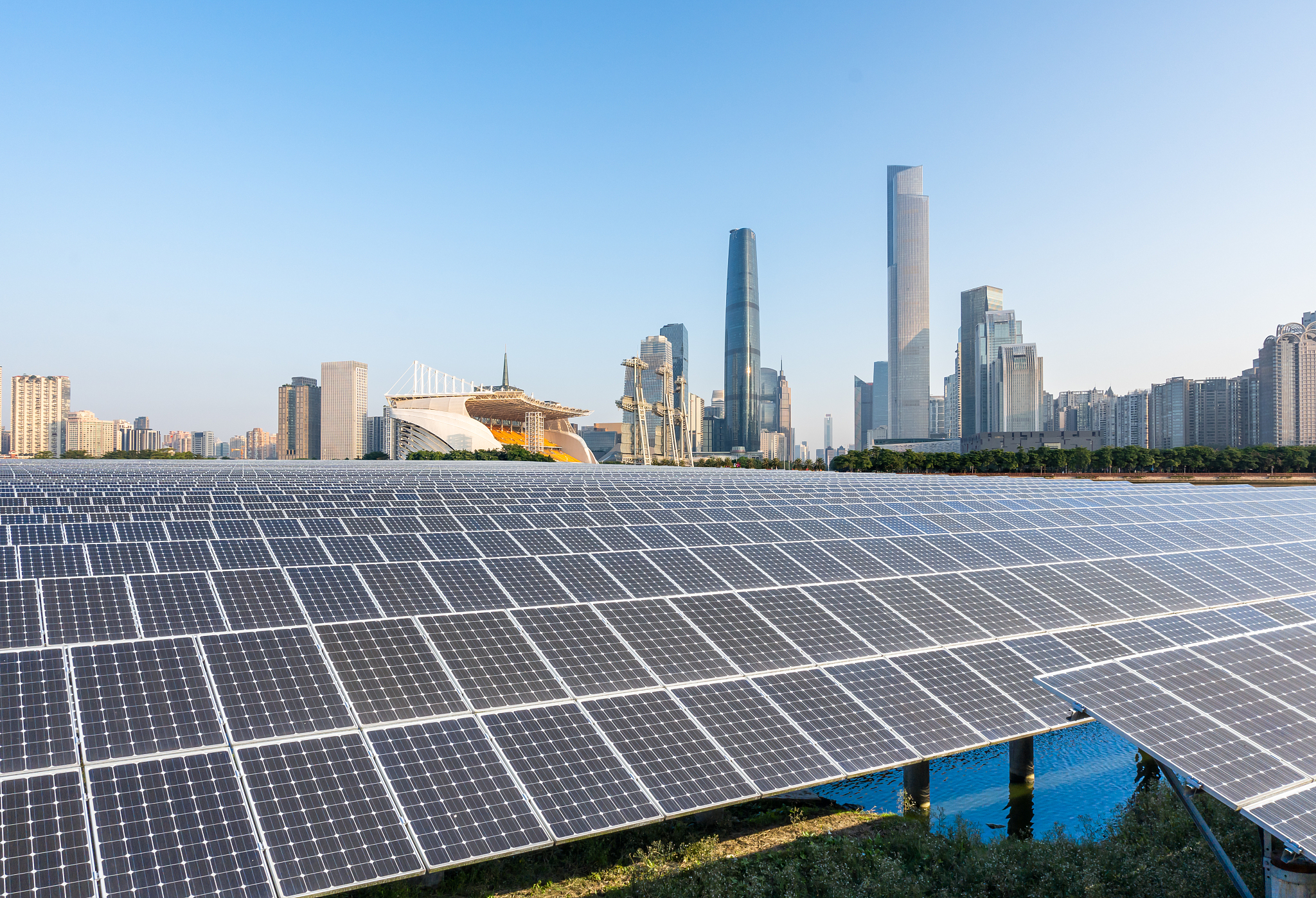 广州1KW光伏电站一天发电量多少？