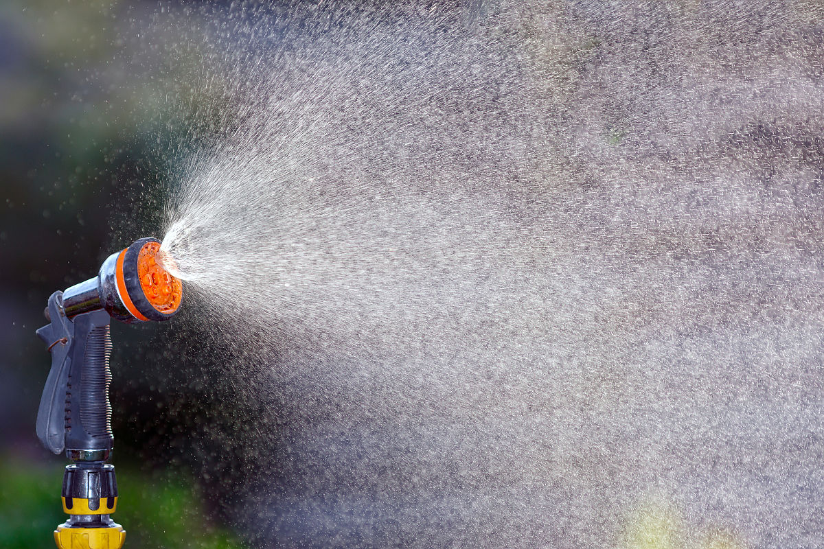 美规金属多功能长杆水枪 - 园林浇水花洒家用8功能园艺水枪庭院洗车神器