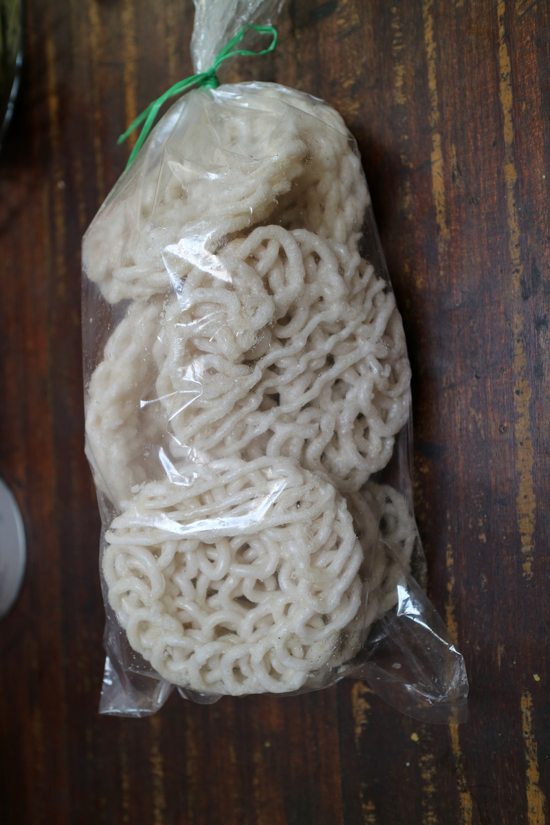写一个关于漏鱼儿面食制作过程的文案80字左右