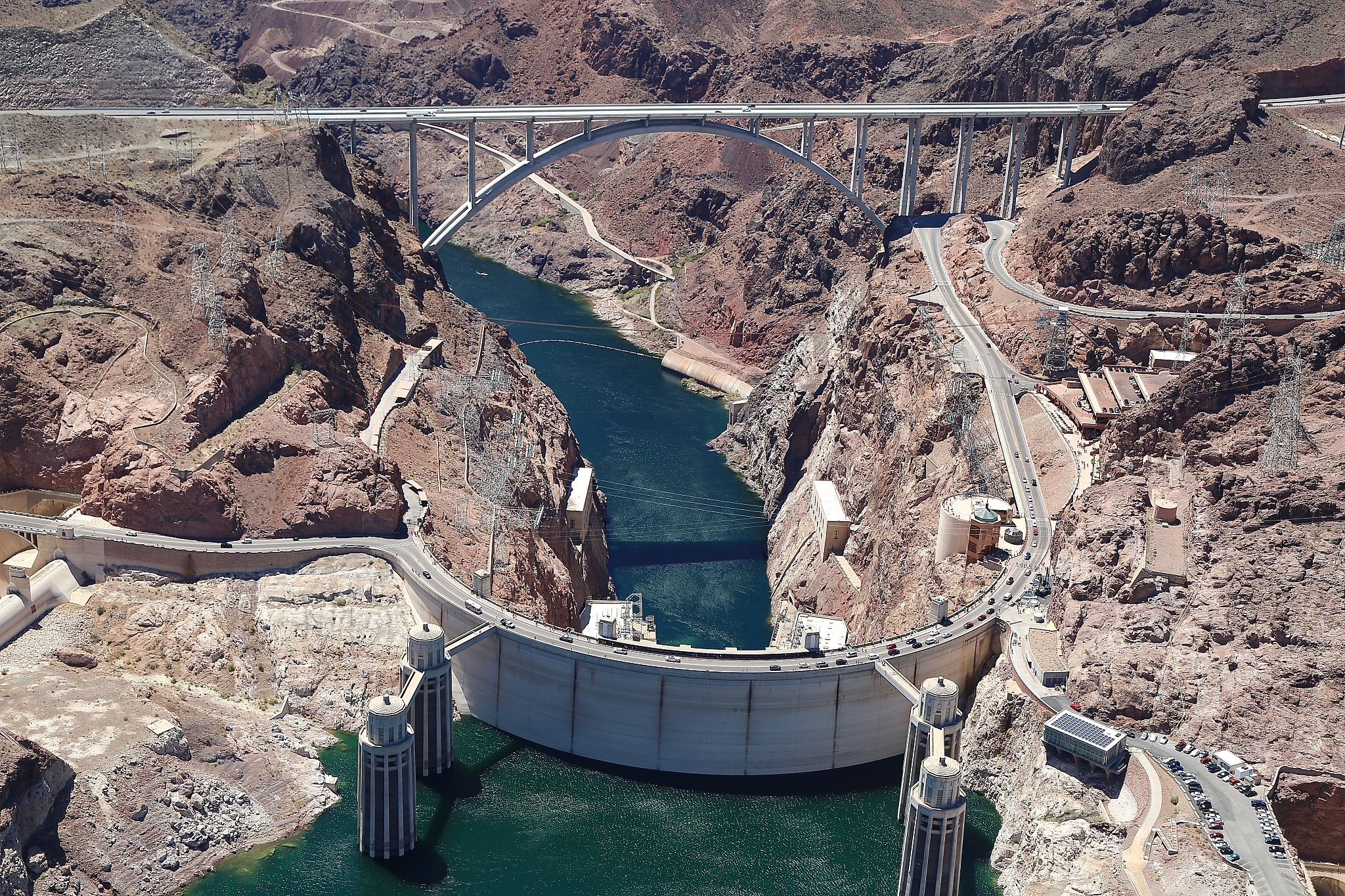 分析1928年美国圣弗朗西斯大坝事故发生的原因