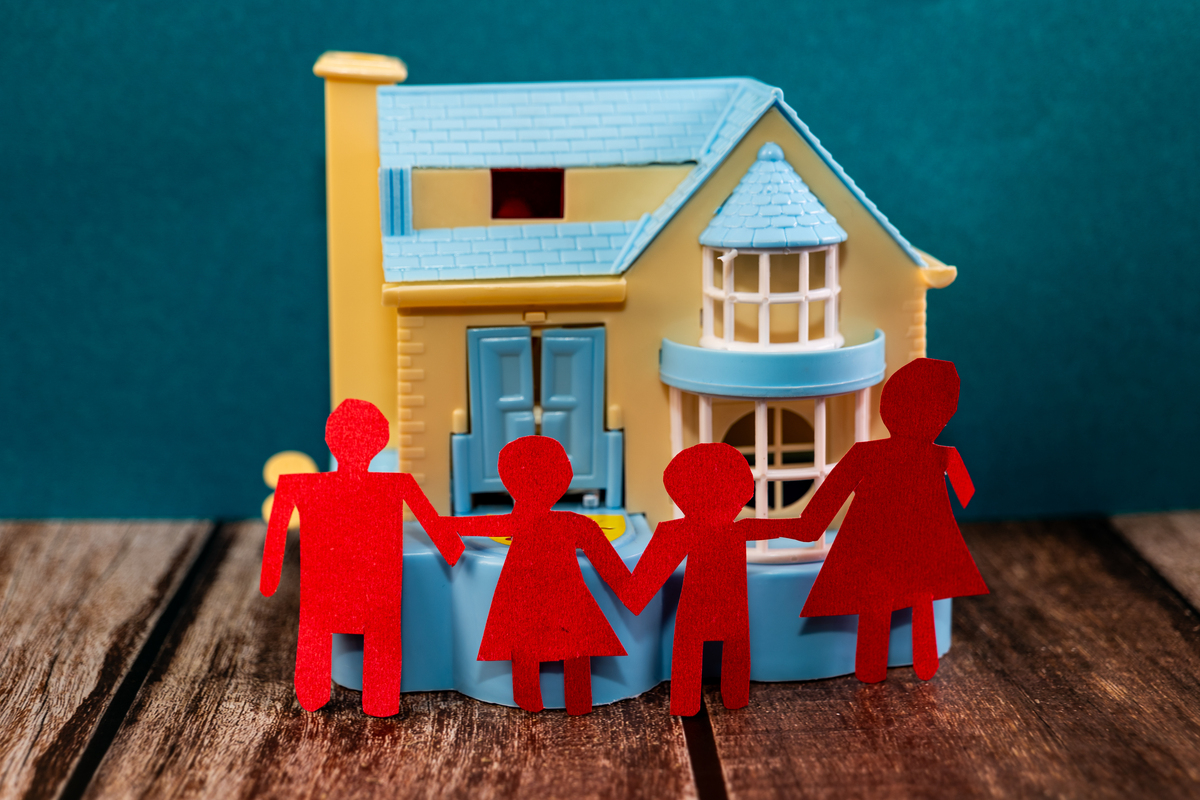 中产家庭环境分析：经济、期望、文化对个人影响