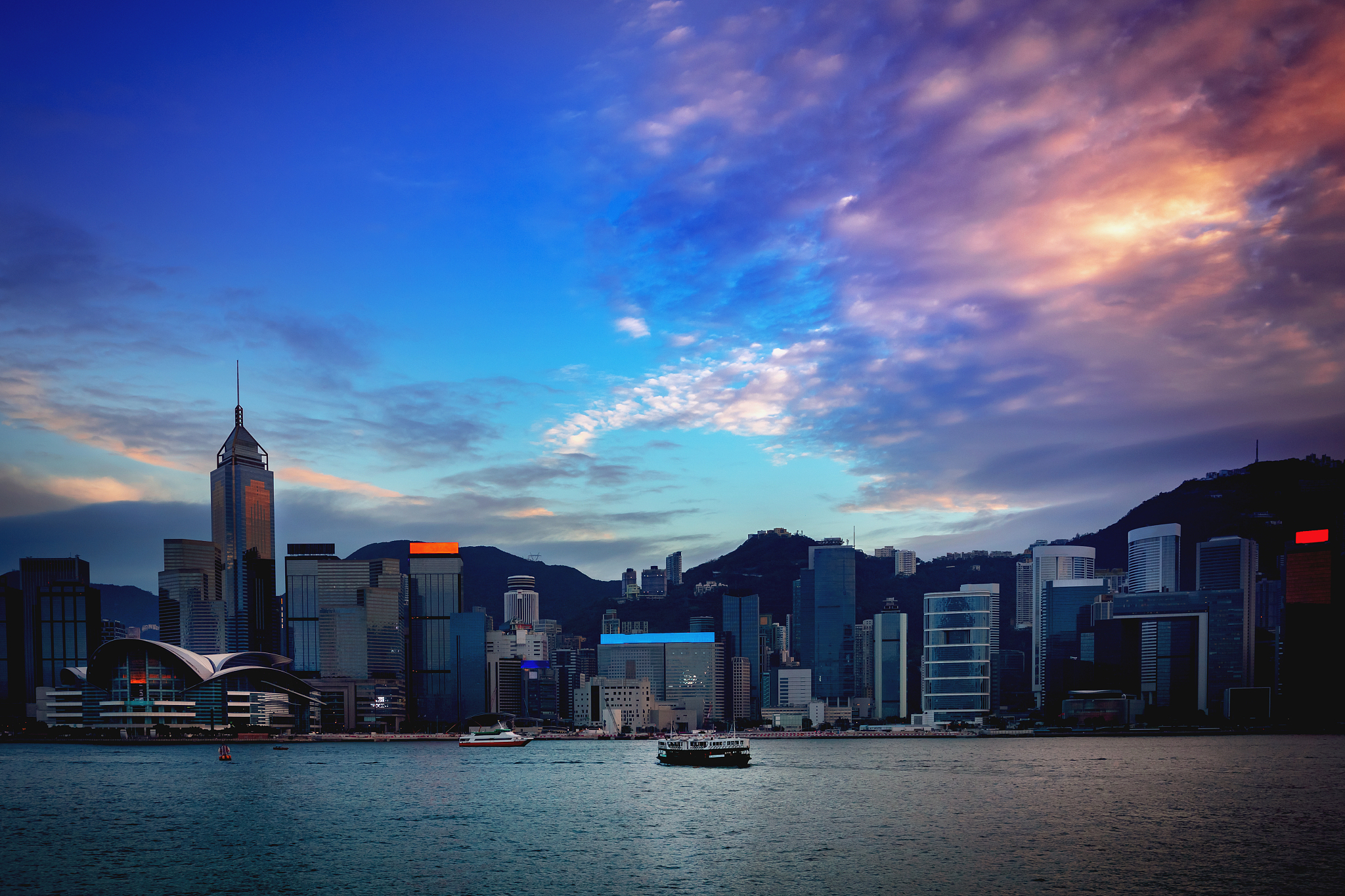 hong kong victoria harbour view with sunset