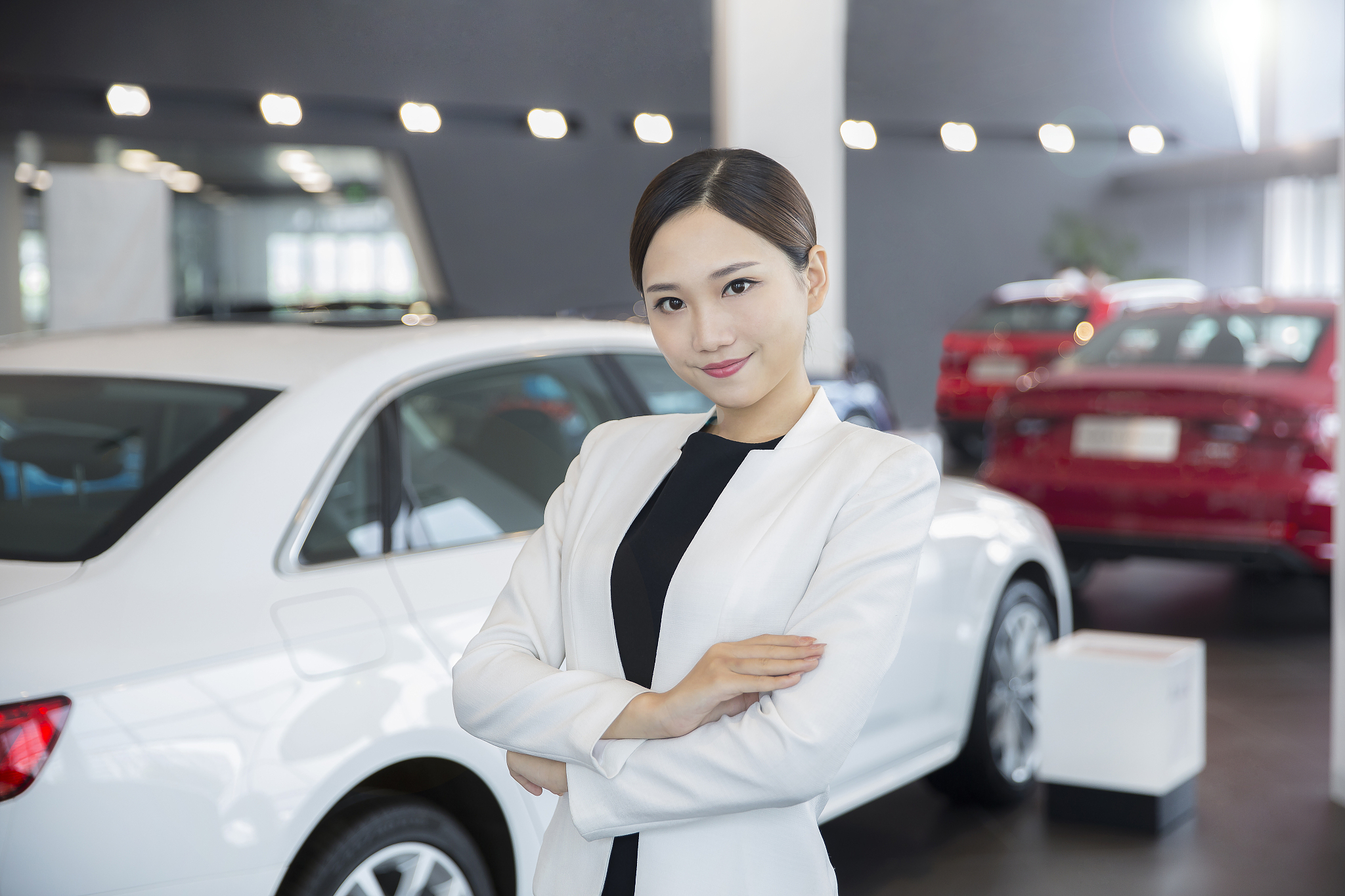 云南女生学汽车整形专业：就业前景分析