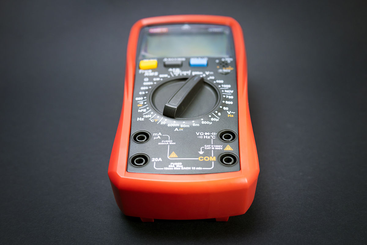 怎么判断万用表欧姆挡是否正常