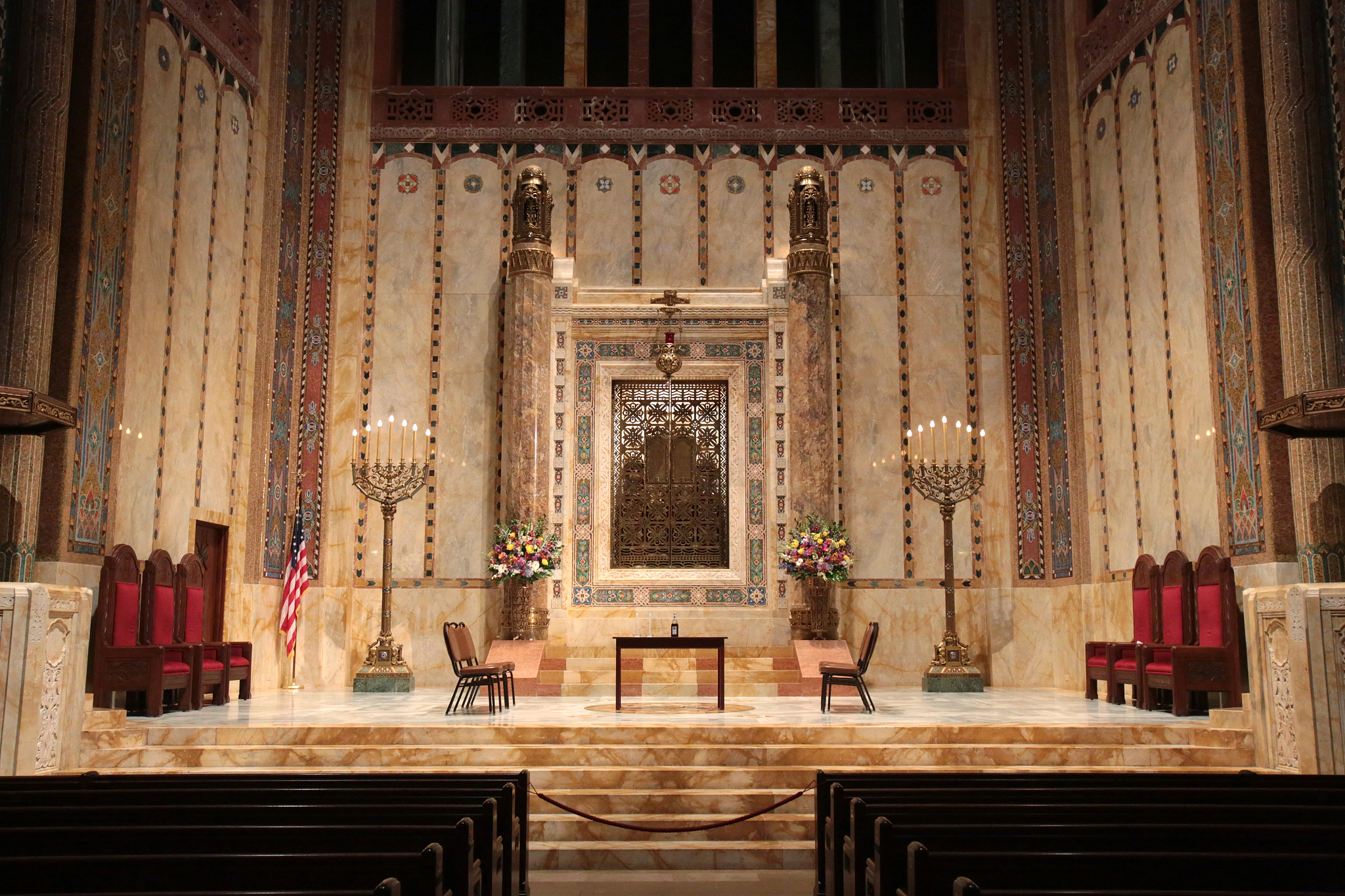 emanu-el temple.