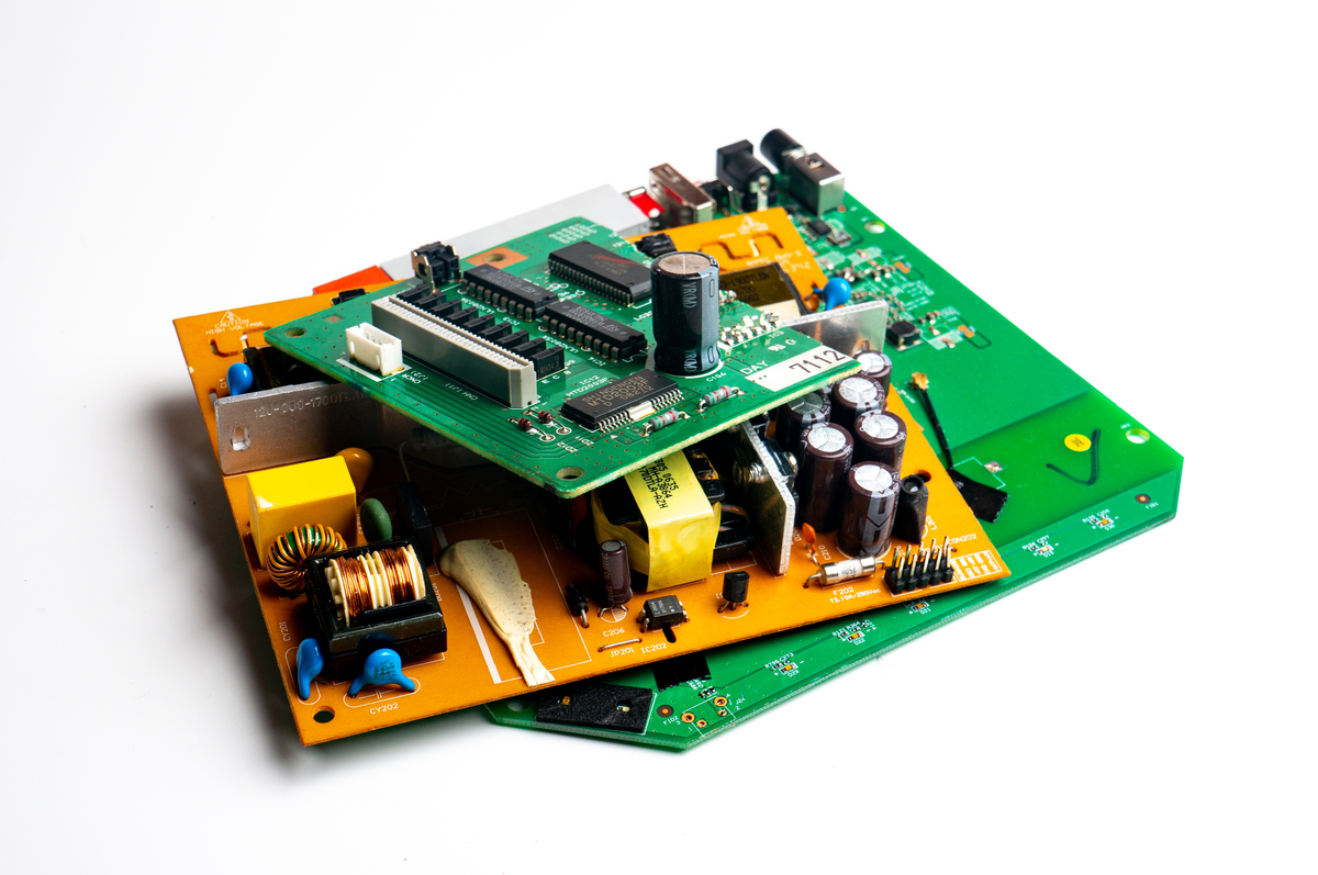 INA240在FOC驱动板中的应用：电流测量、控制和保护