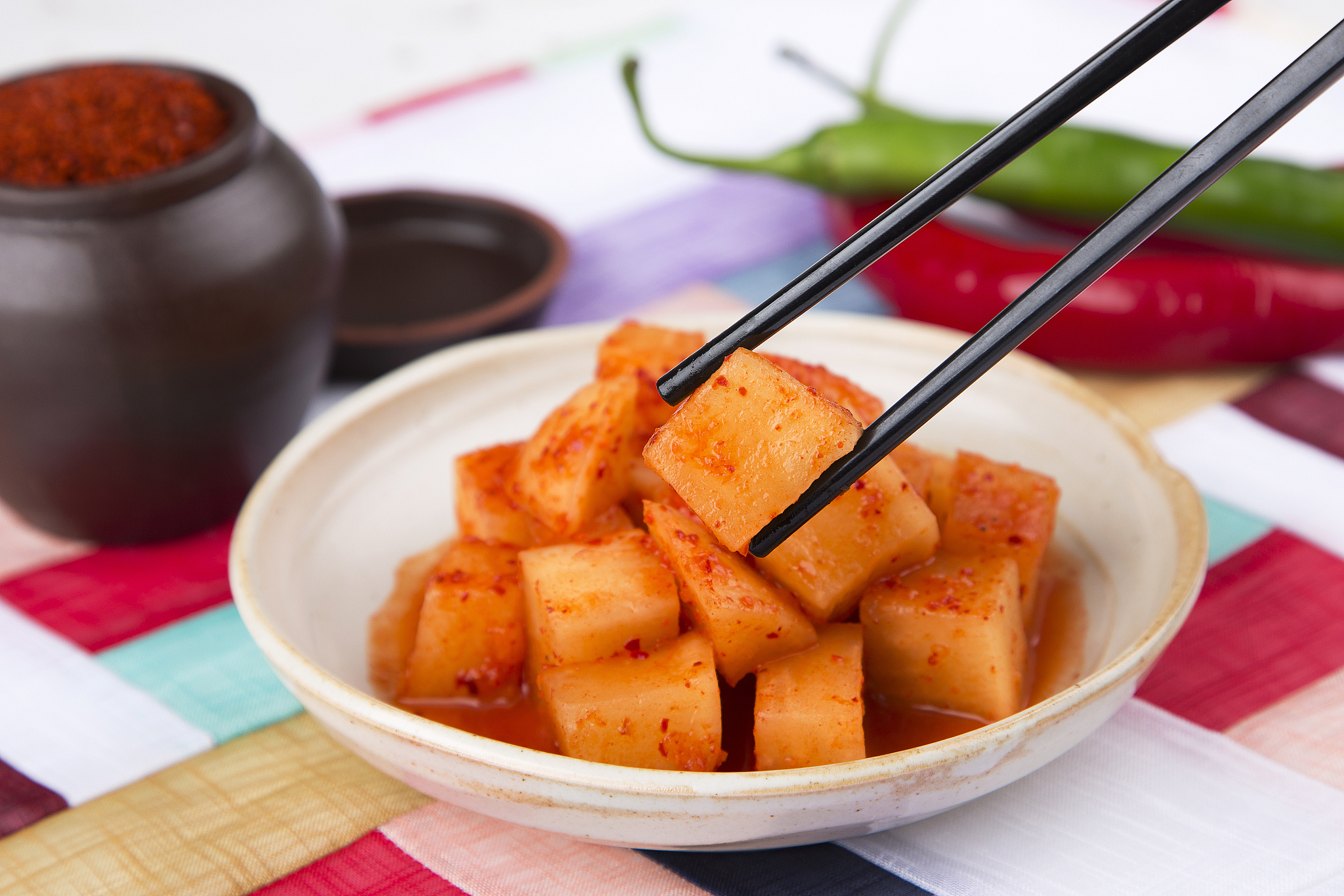 kimchi, which is a globally recognized healthful food 048