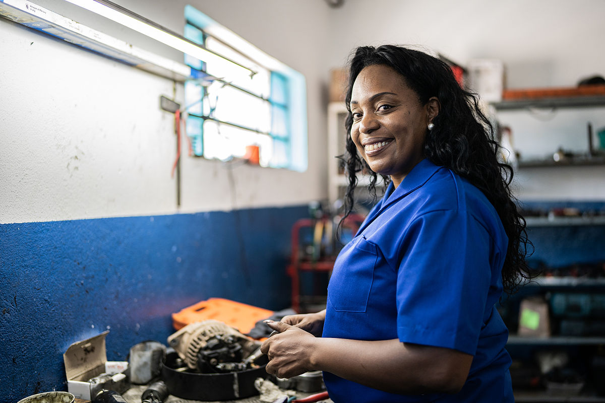 2020年重庆女生学什么汽修学校好