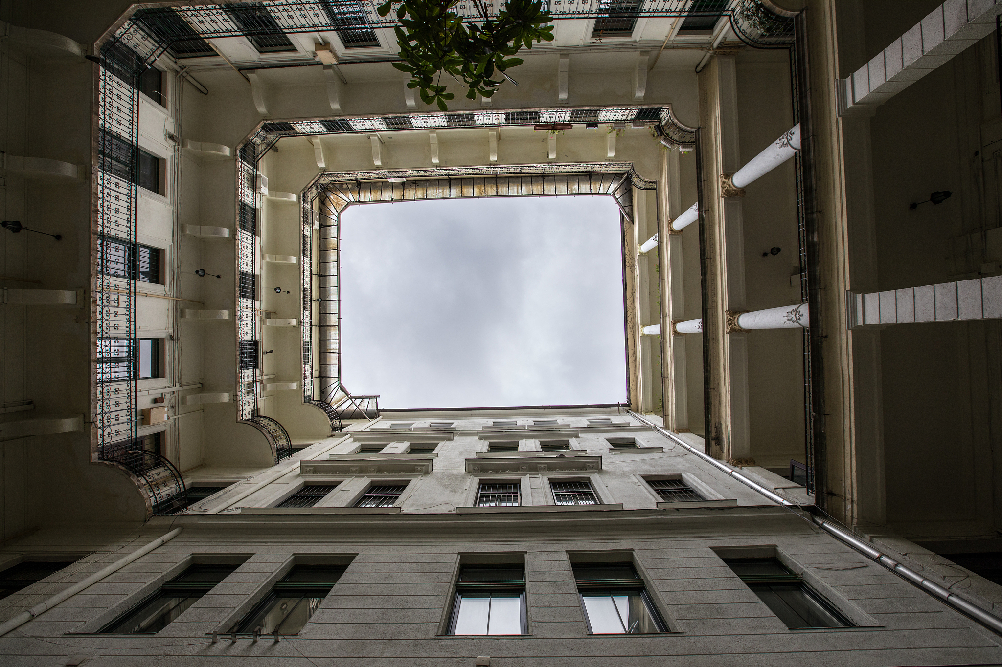 贵州省建设学校2019年酒店服务与管理专业招生简介