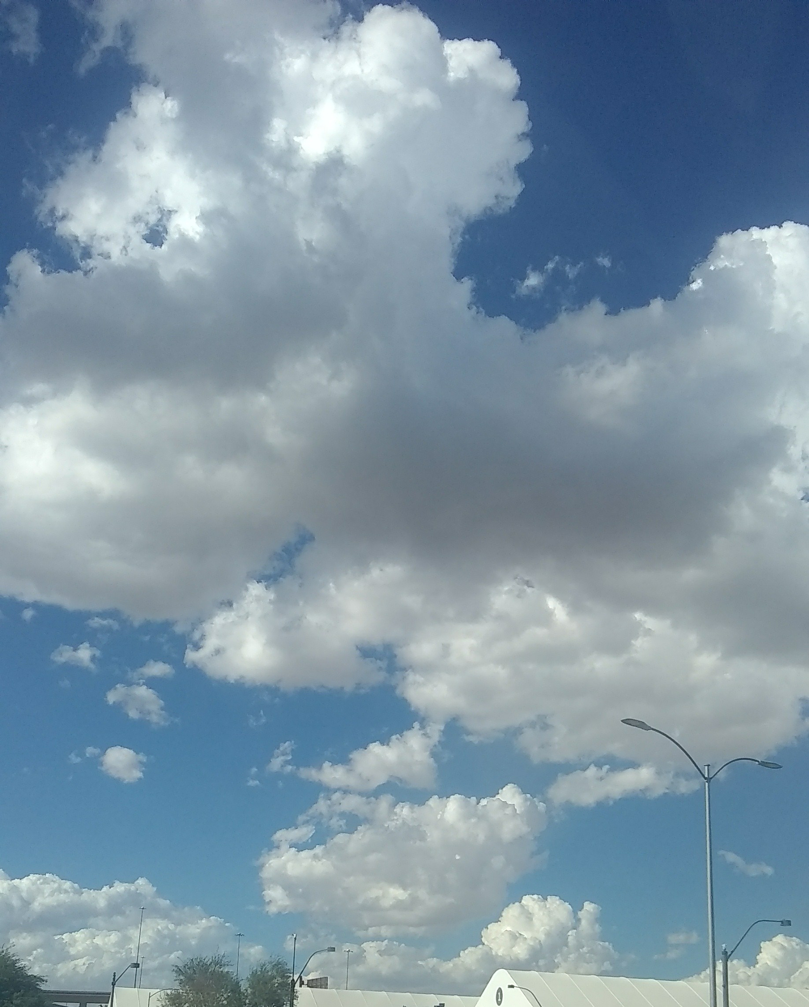 南昌天气预报：多云25℃，注意防晒！