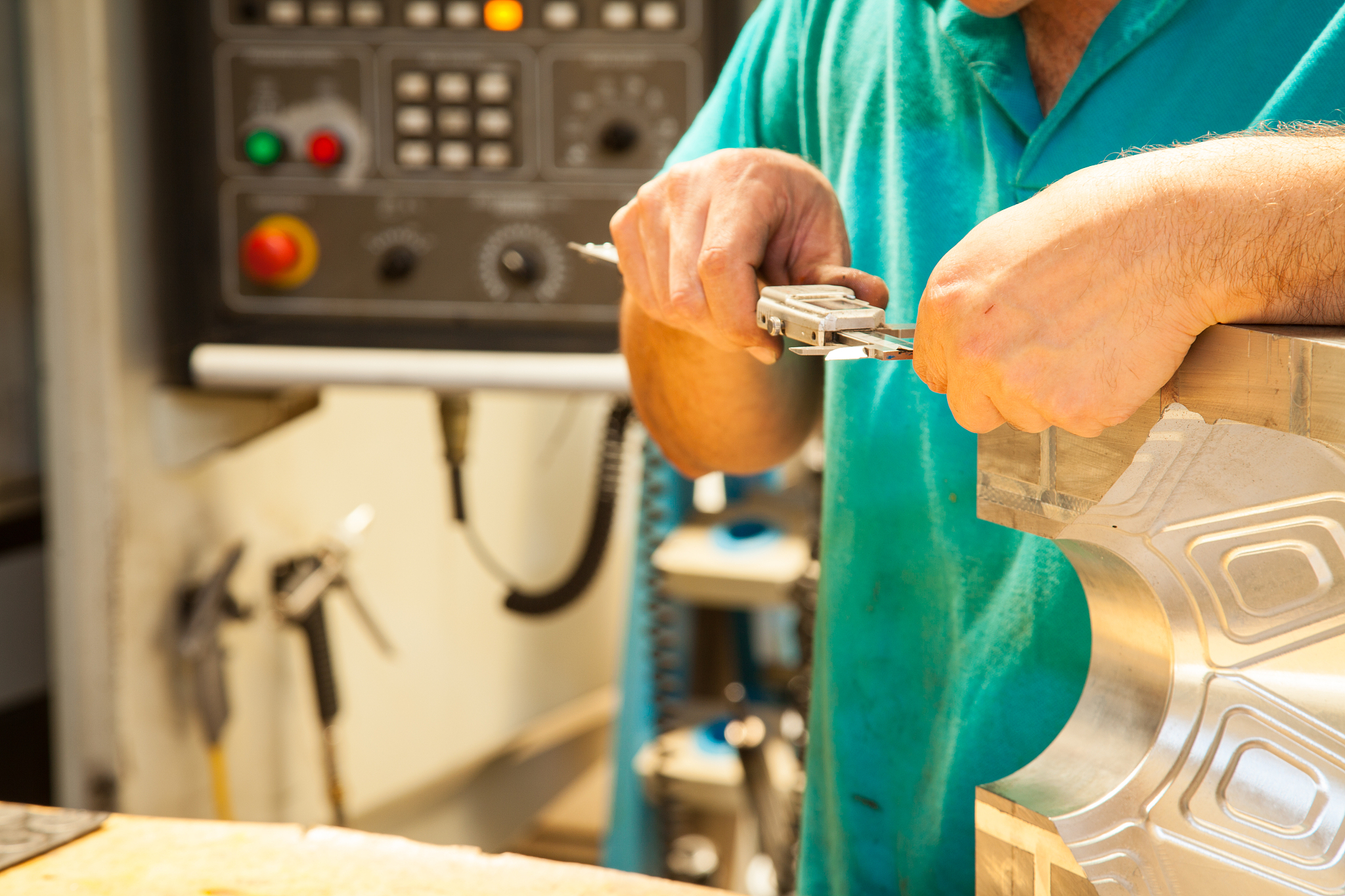 陕西省机电技工学校铁路工程测量专业怎么样？就业前景分析