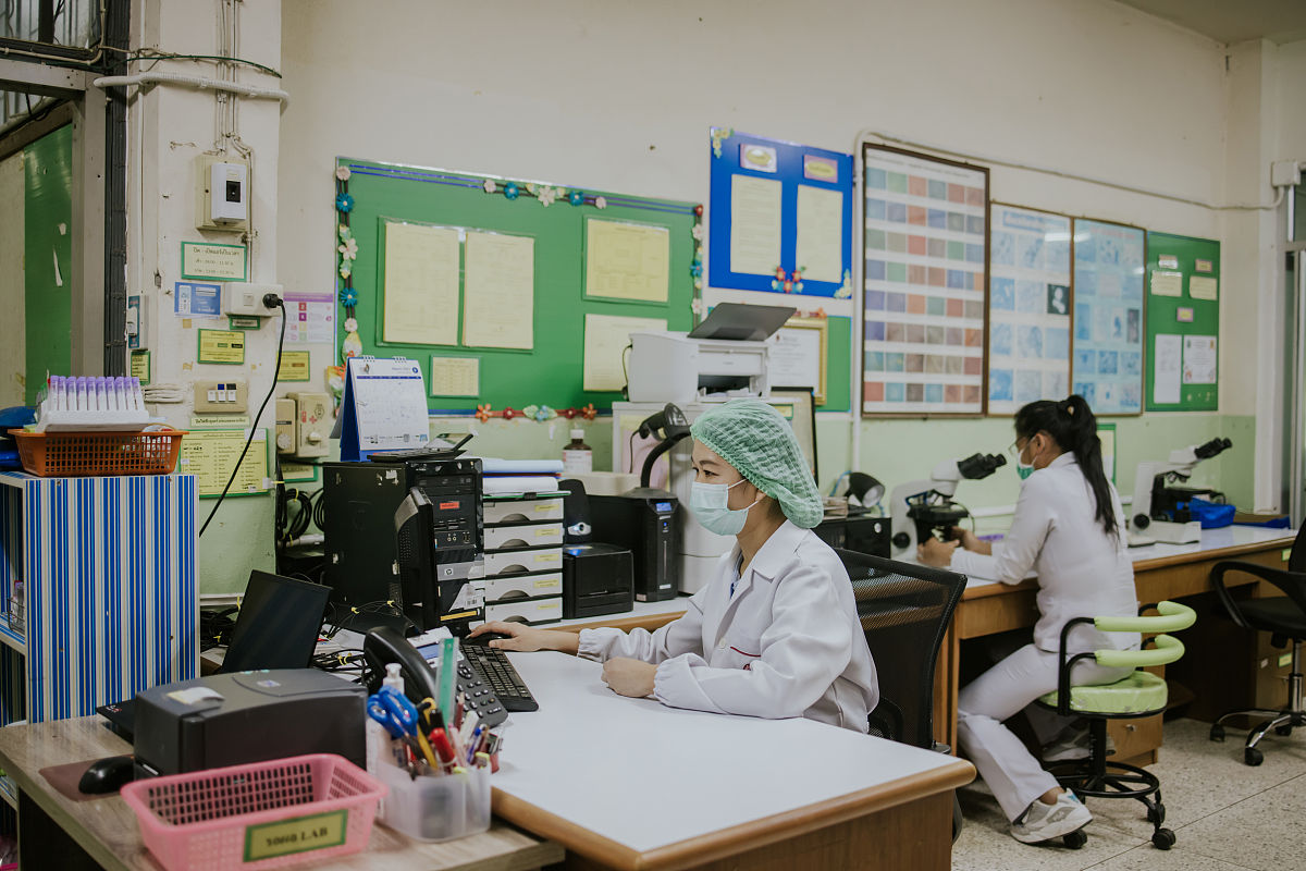 贵阳卫生学校师资力量和教学设备怎么样？