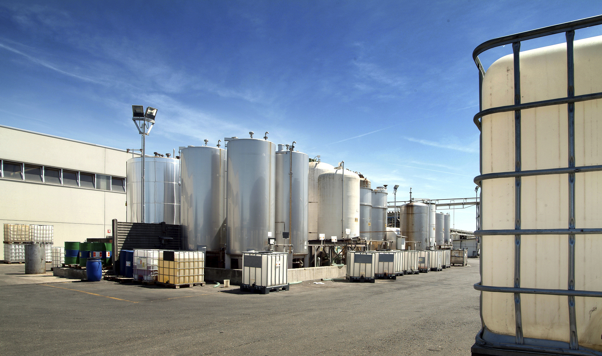 Common Safety Issues in the Chemical Industry and Their Solutions