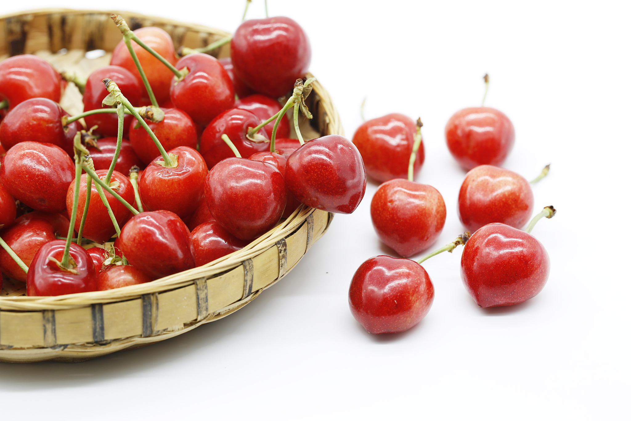 樱桃：夏季美味佳果，健康营养的完美选择