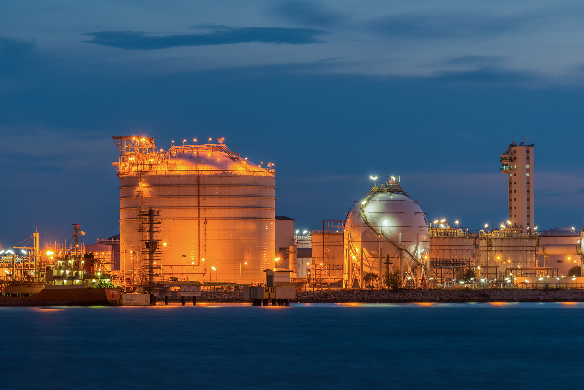 Analysis of Fuel Tank Impact on Cargo Quality: No Evidence of Causal Relationship