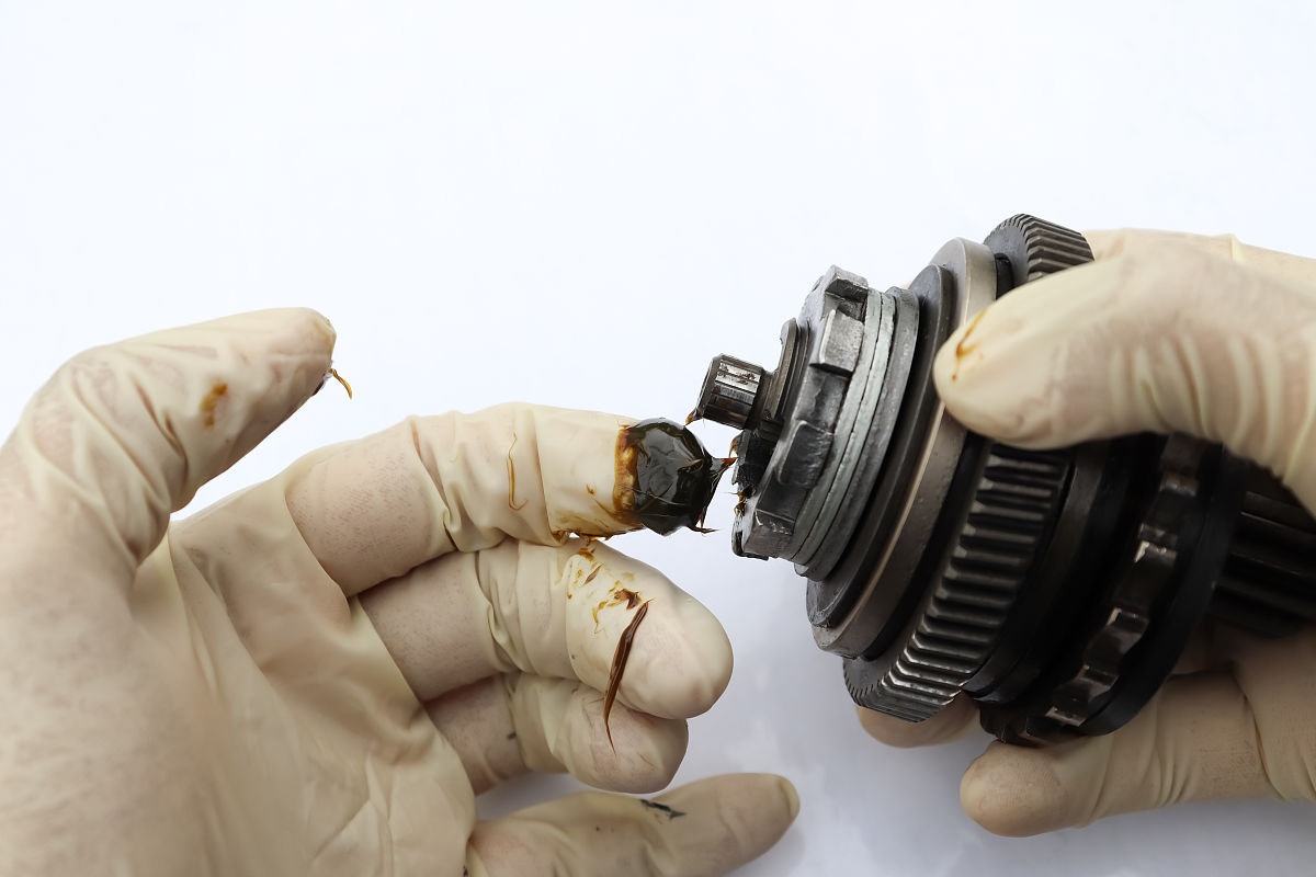 白色润滑脂与普通润滑脂区别