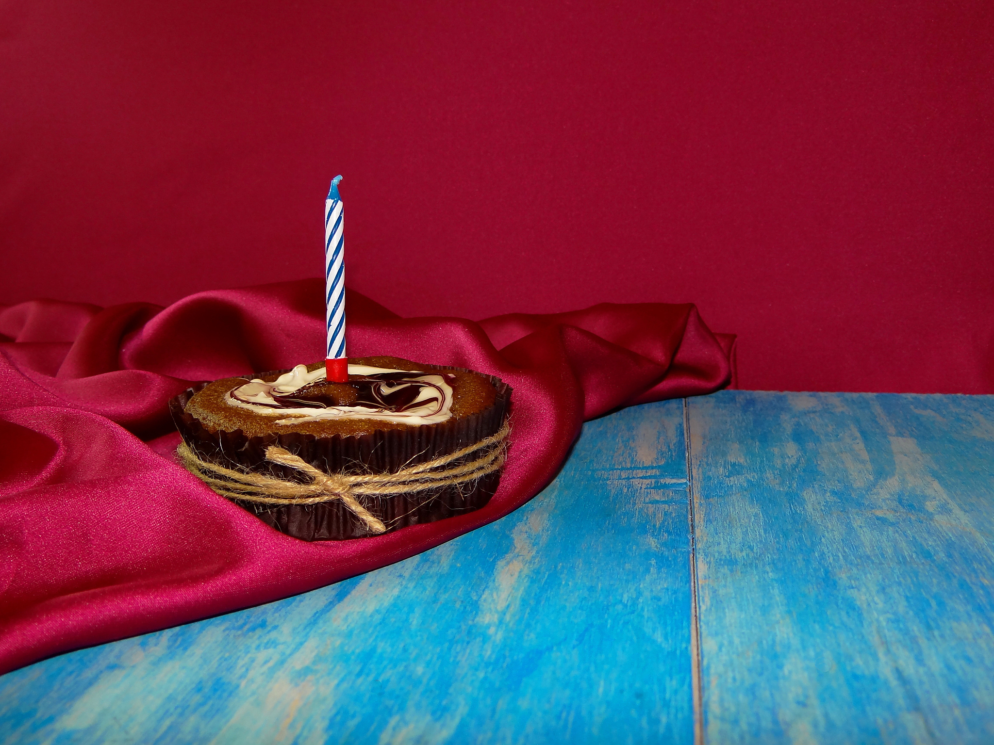 Gap携手小众品牌LoveShackFancy推出限定系列：经典与浪漫的完美融合