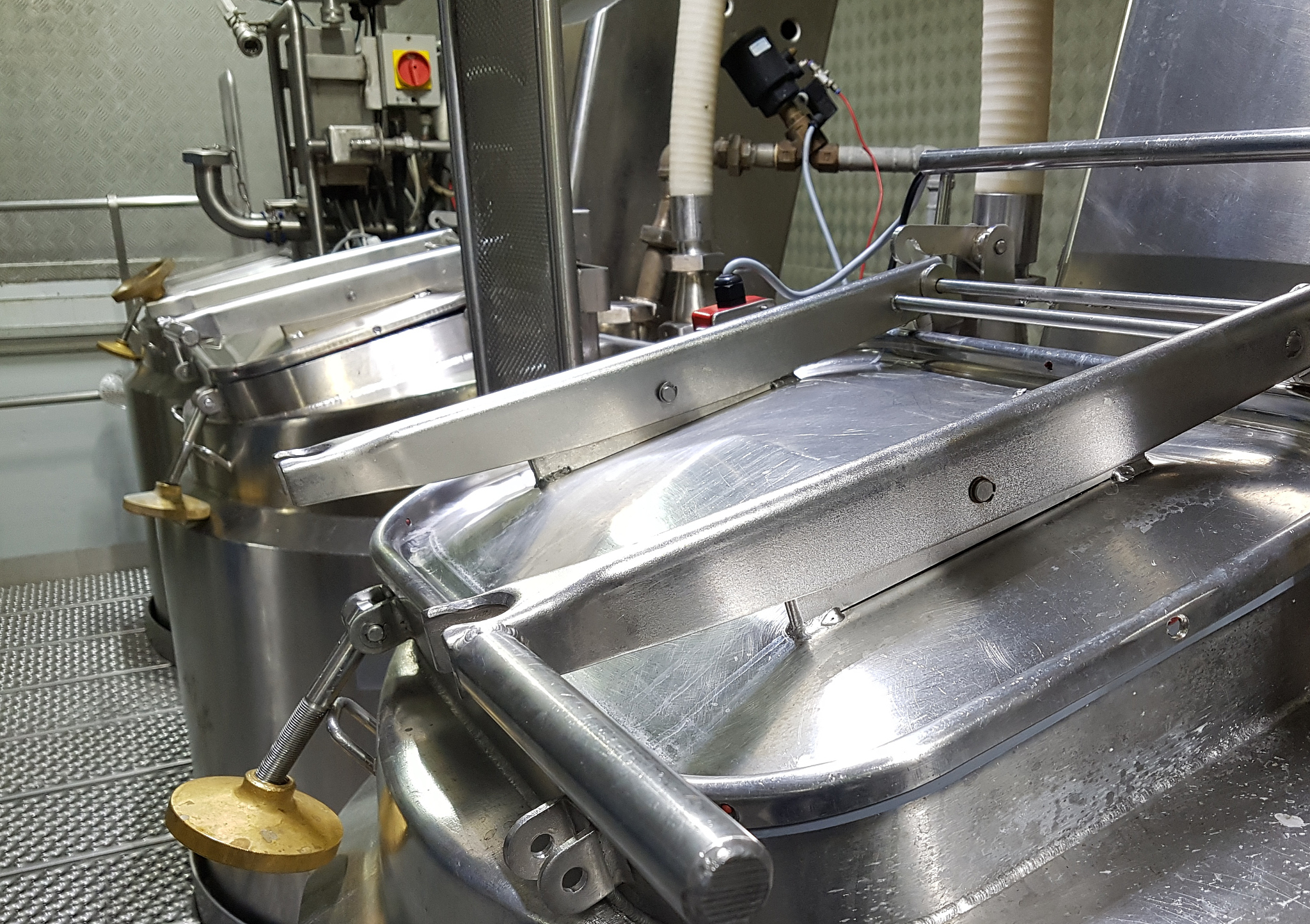 全自动小龙虾剥皮机器应用领域