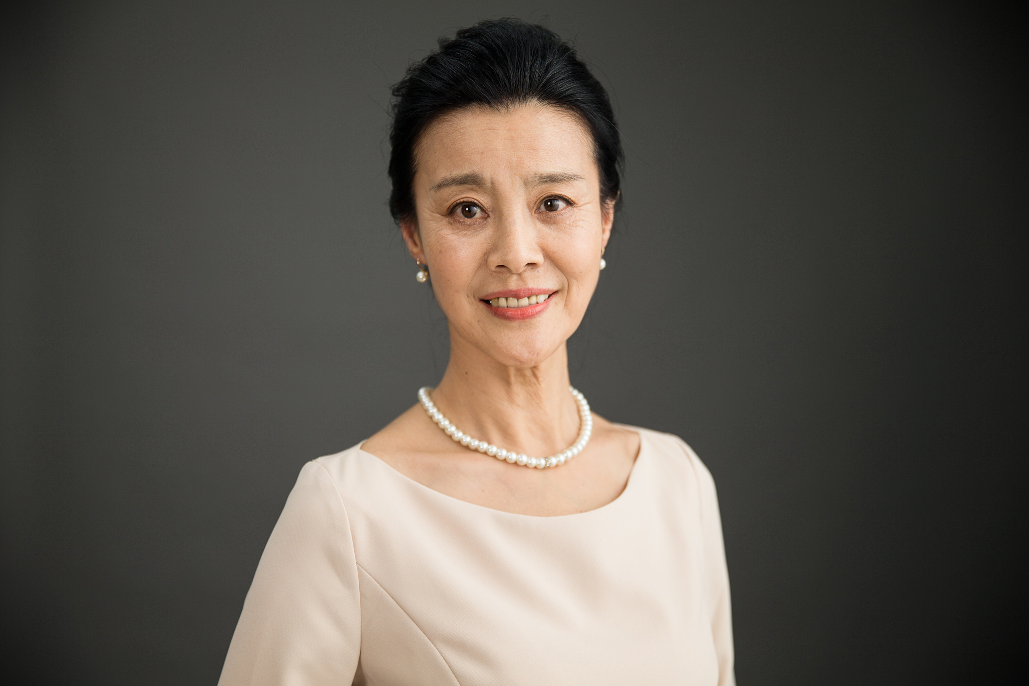 优雅女士肖像