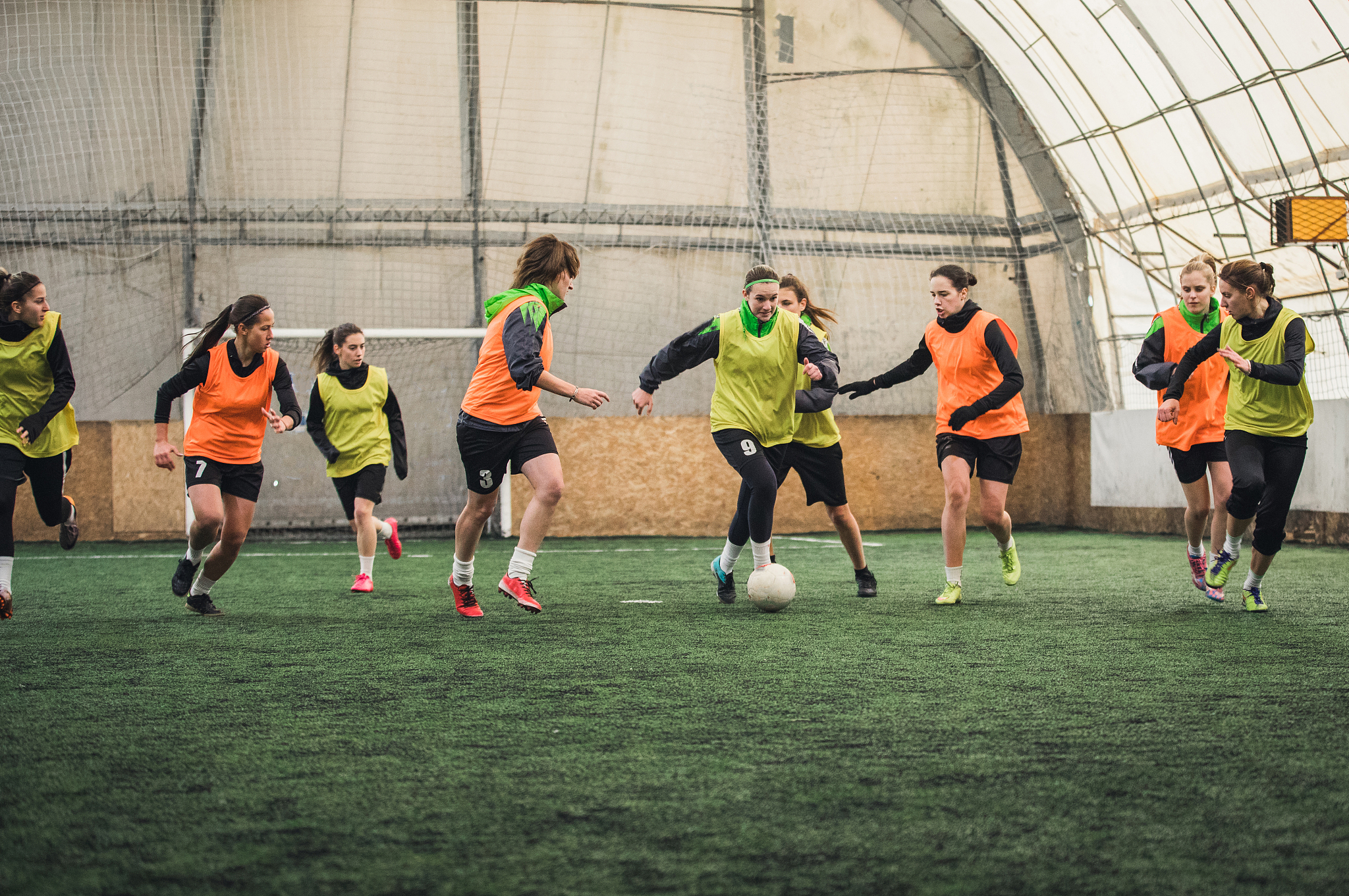 please write improve this essay in Exemplary way include dialog5senses in the essayuse the following rubric The narrativeEither Skillfully artistically and fully describes an incident and a choice