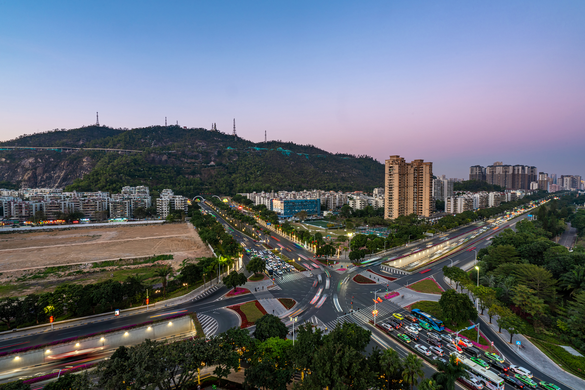 珠海板樟山隧道城市风光夜景