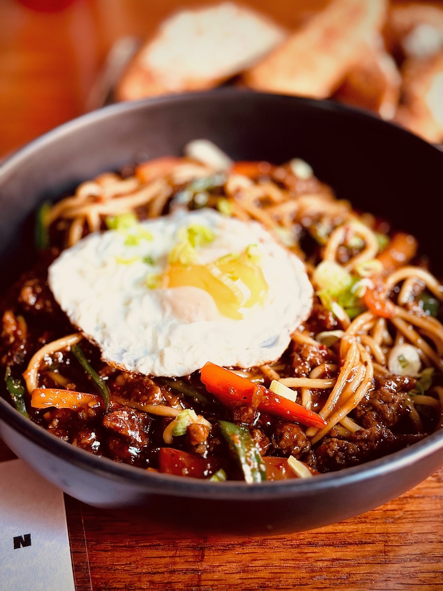 小炒黄牛肉拌面外卖好评：美味肉香，服务一流！