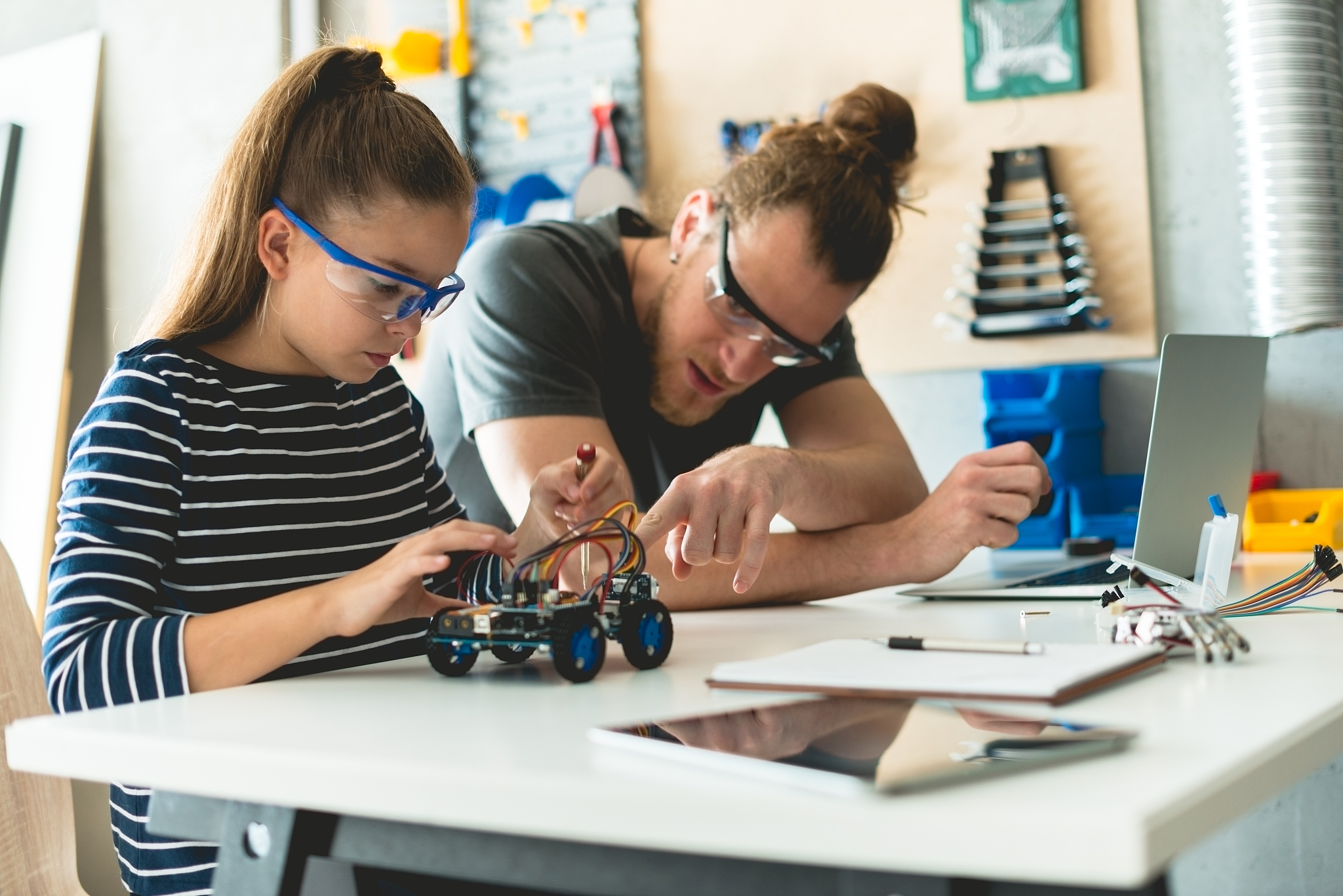 江淮工业学校2023年招生电话-怎么样