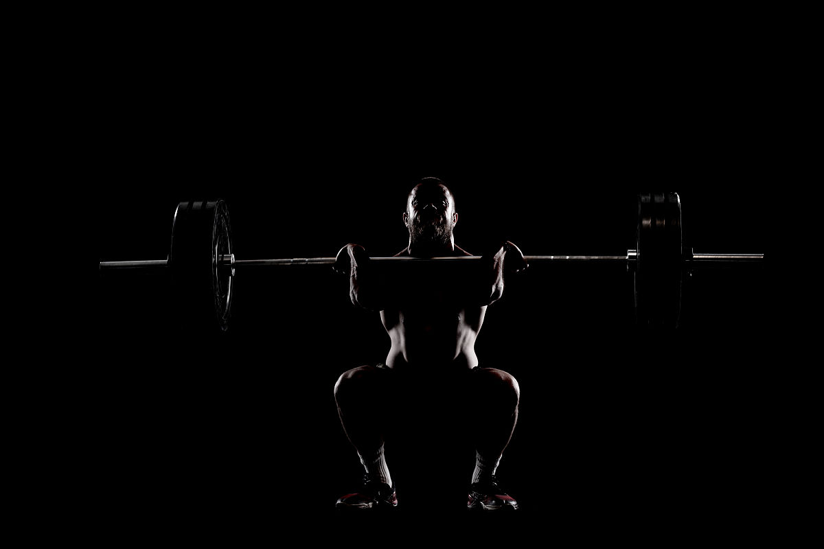 上挺杠铃上送的高度