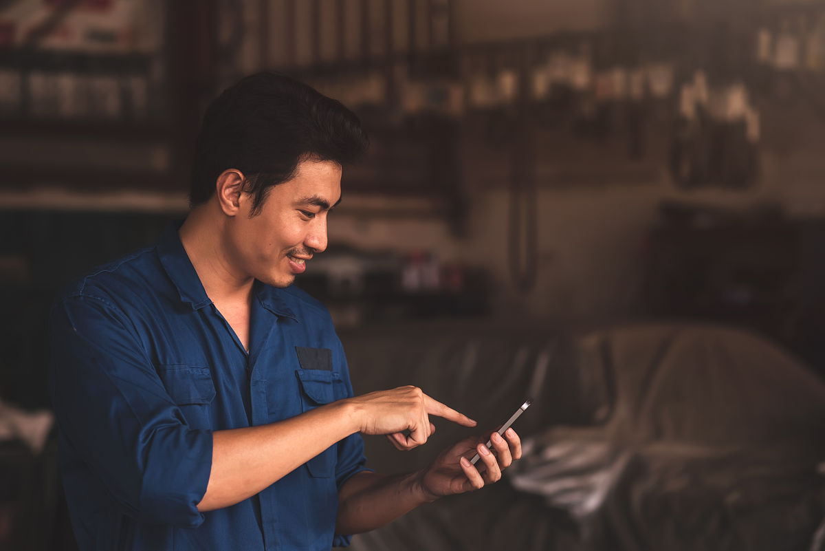 汽车修理工申报技师职业技能等级认定内容要求为近三年业务水平、工作态度、解决技术问题和技术创新、安全生产、 自我学习及参加竞赛等方面内容。1000字