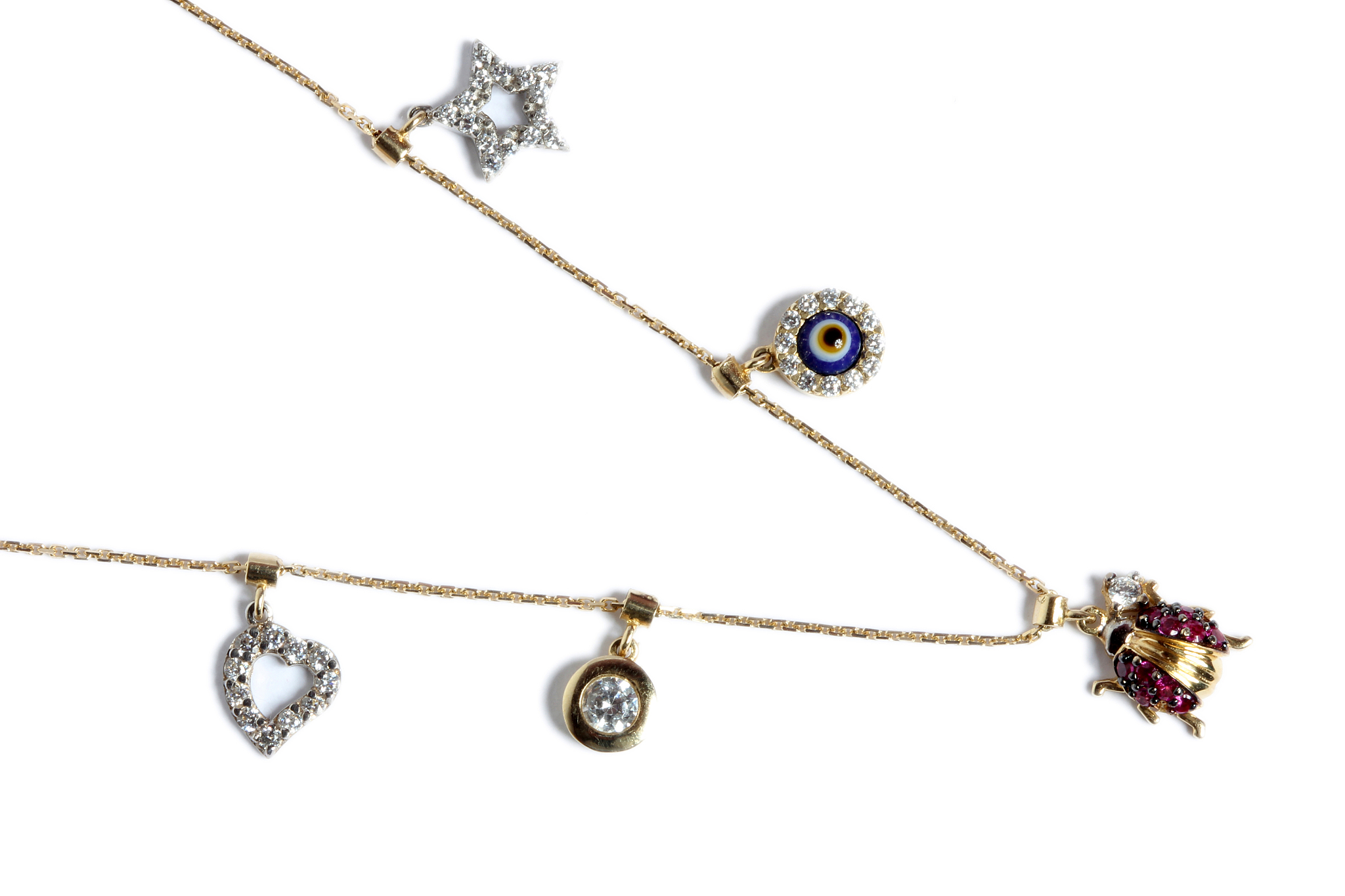 simple this sentence We are a brand that specializes in pearl jewelry We believe that everyone is unique just like every pearl Our pearl jewelry is not just a decoration but a symbol that showcases yo
