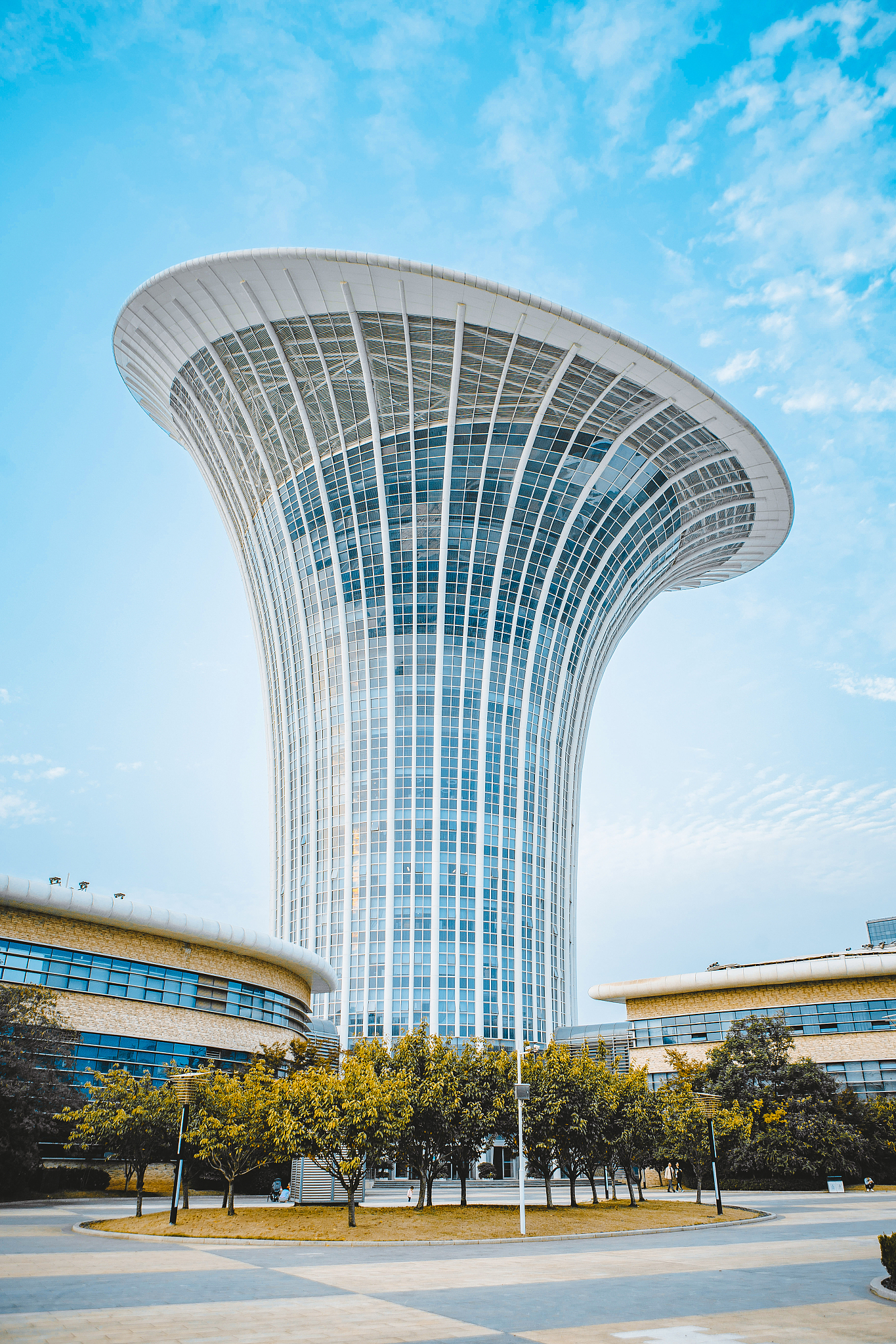 西北工业大学复合材料与工程专业就业前景 - 未来发展方向及应用领域
