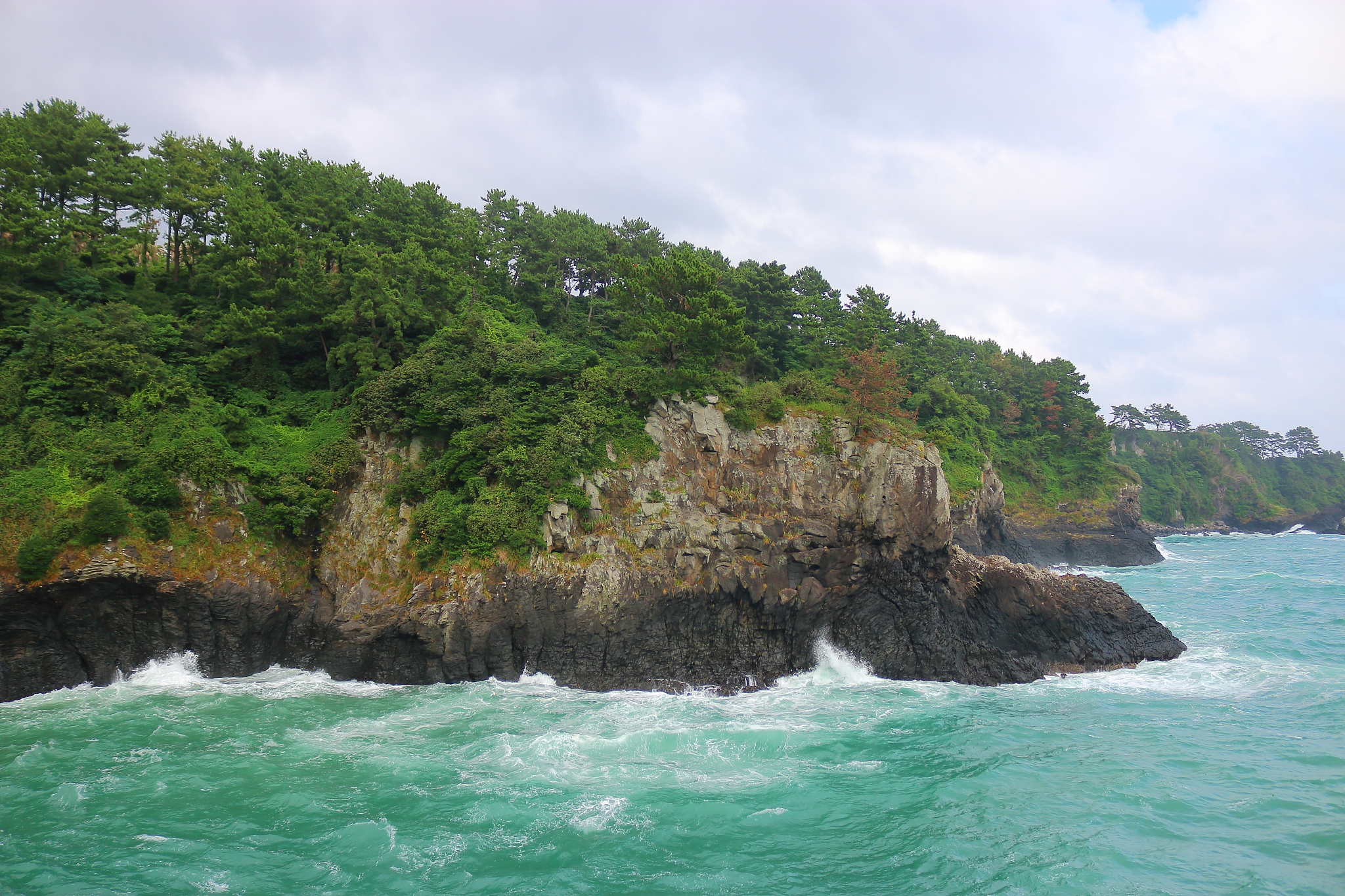 jeju coast, cliffs, waves, pangenduk,