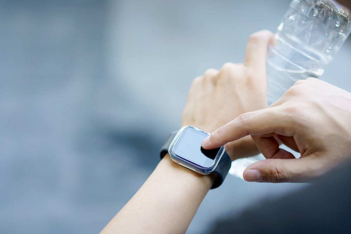 智能戒指的产品背景