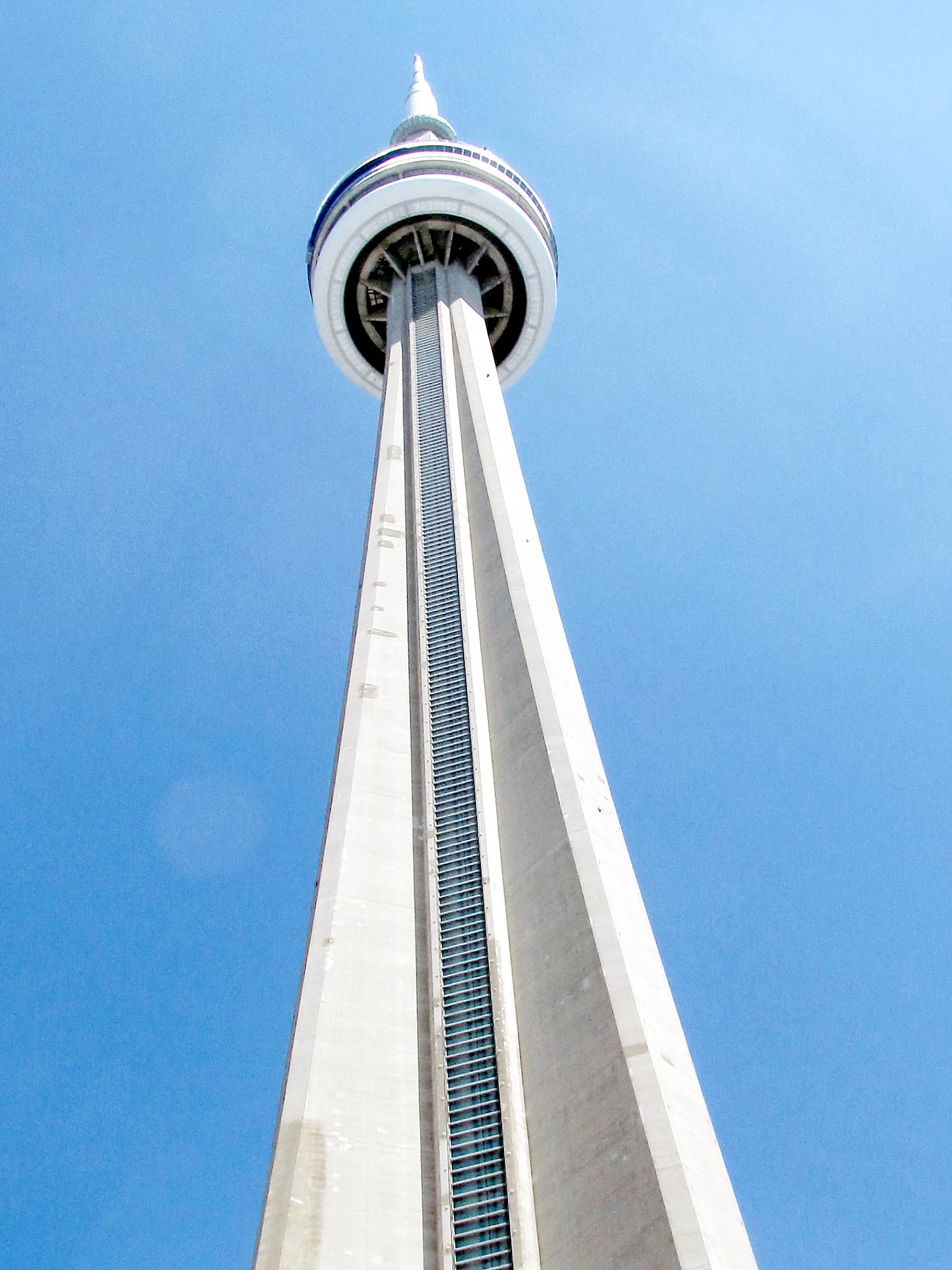 CN 的含义：中国、常用名称、多伦多电视塔等