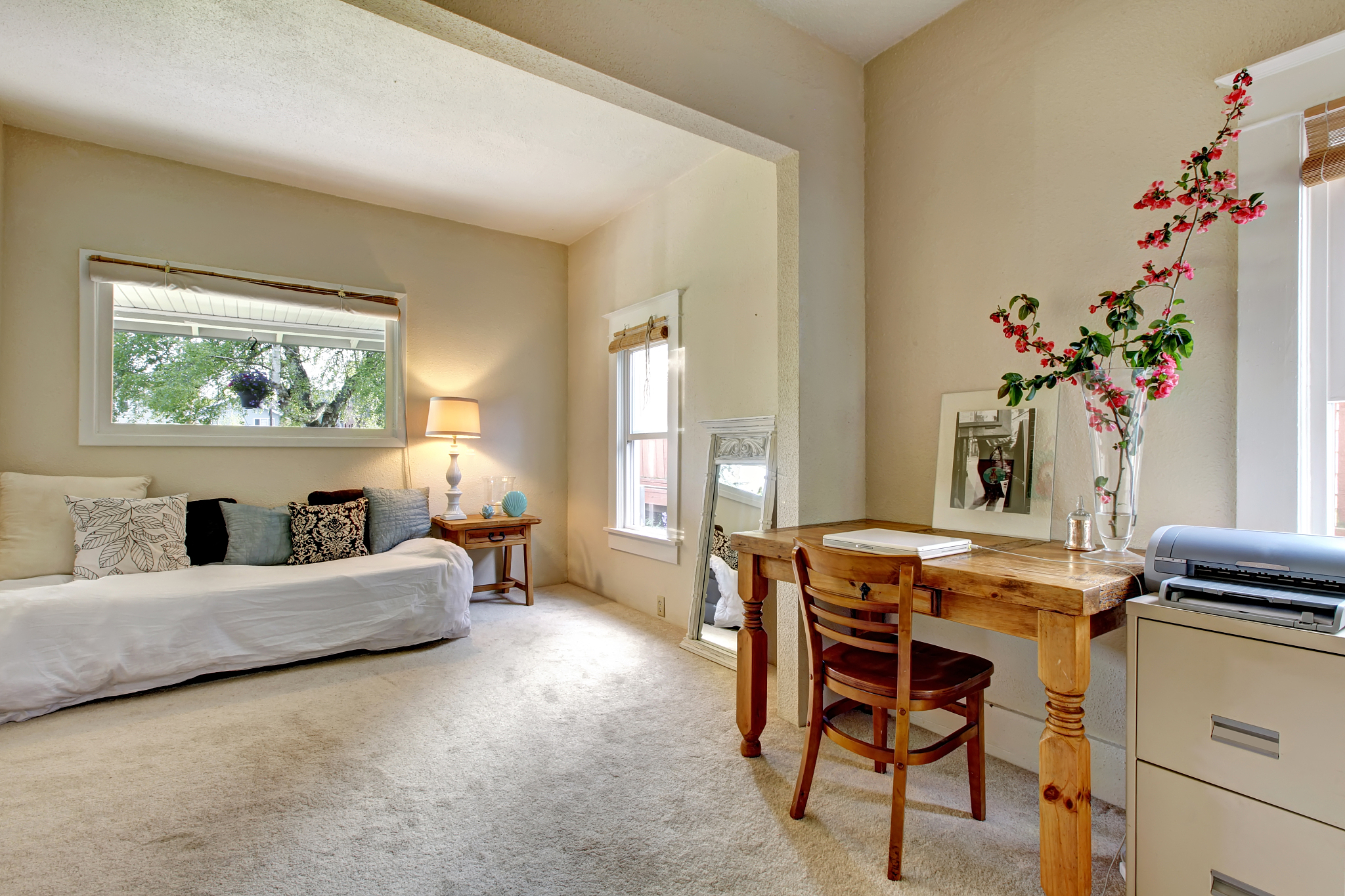 write a notice looking for a roommate