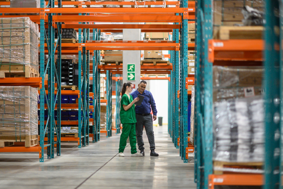 现代物流是送快递的吗用发散性