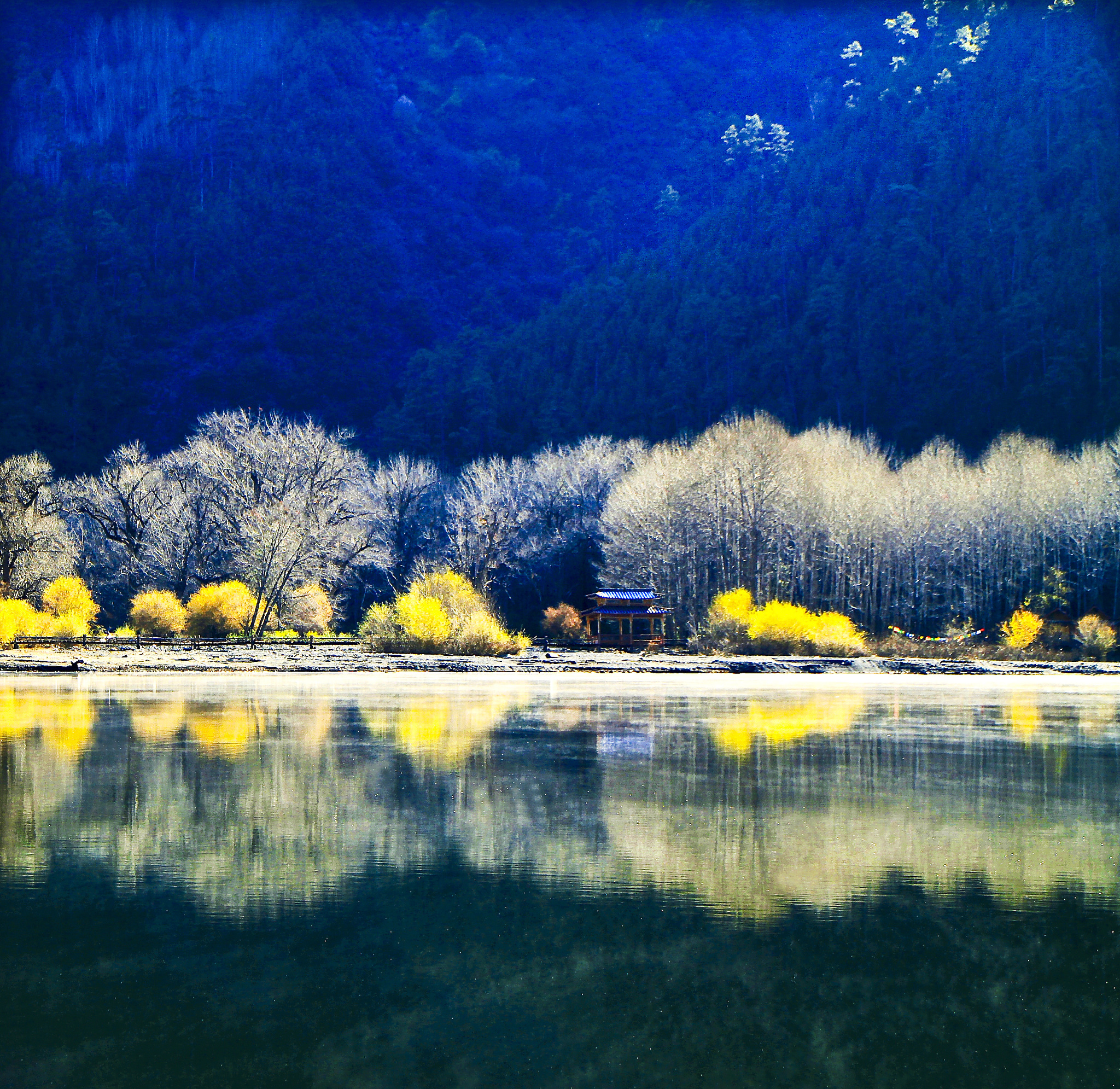 金沙江滨江旅游城市宣传标语：探索无限可能！