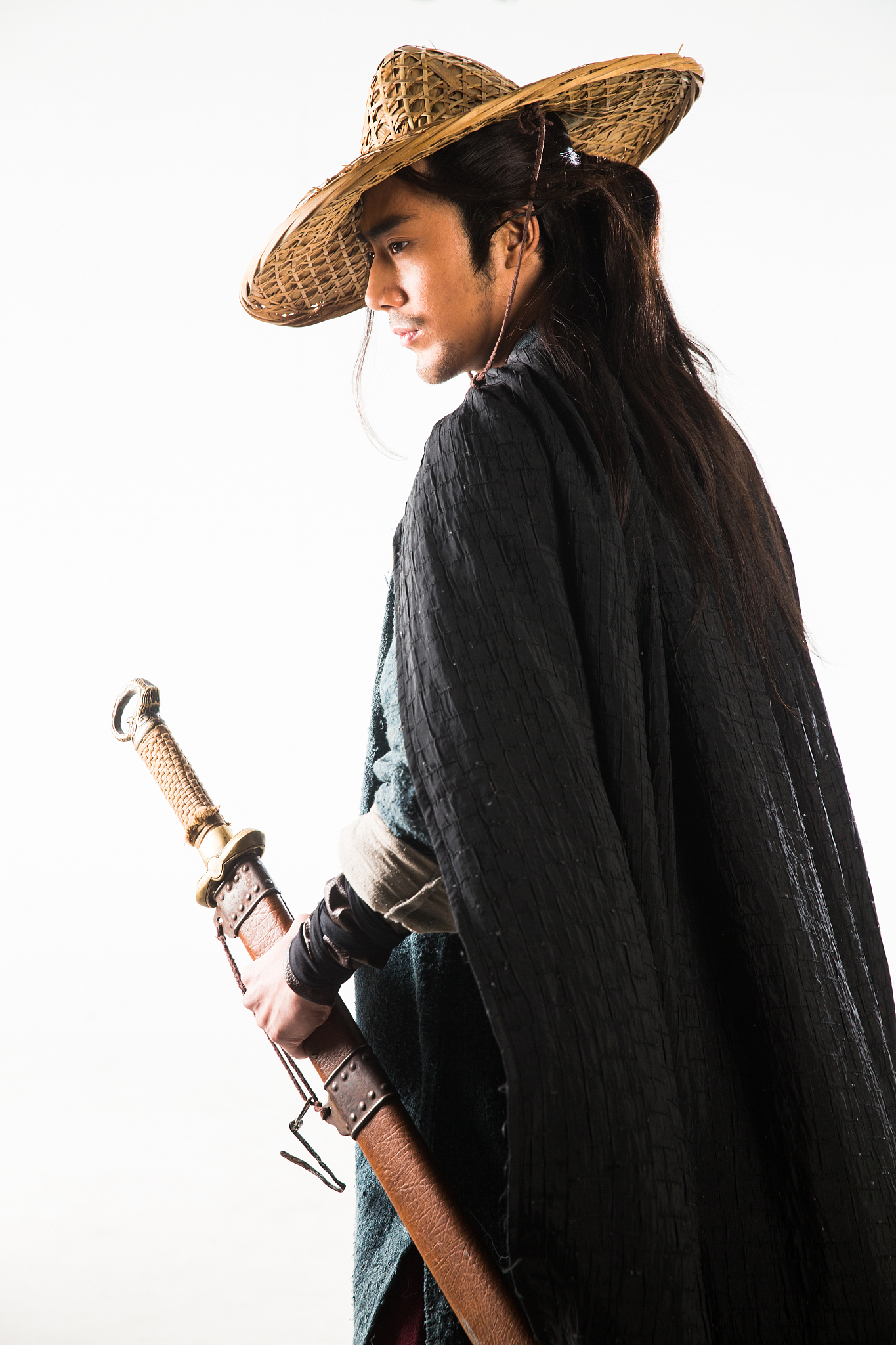 如何一个描述一个帅气的中国武侠风格