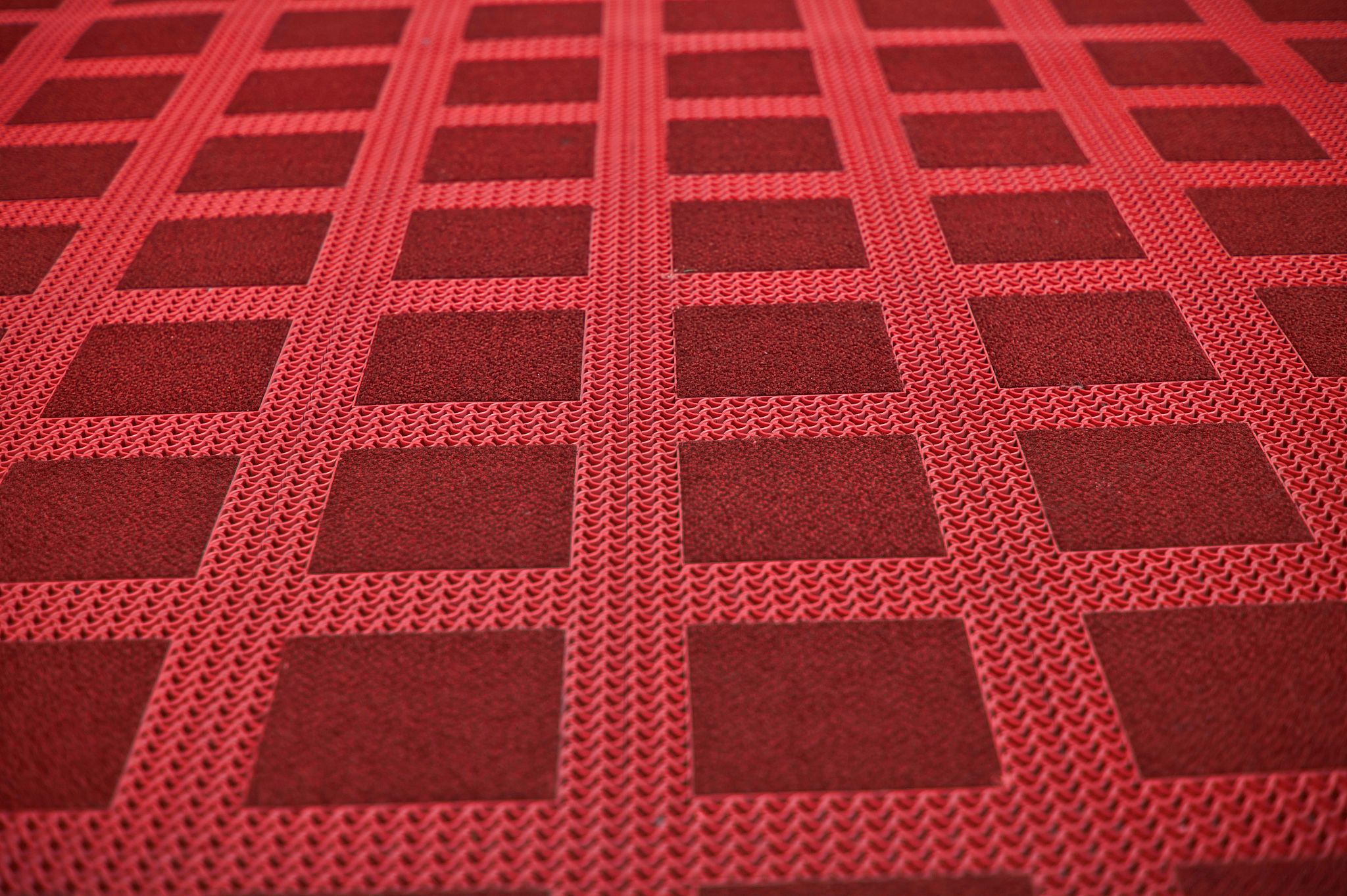 三极管与mos管的区别