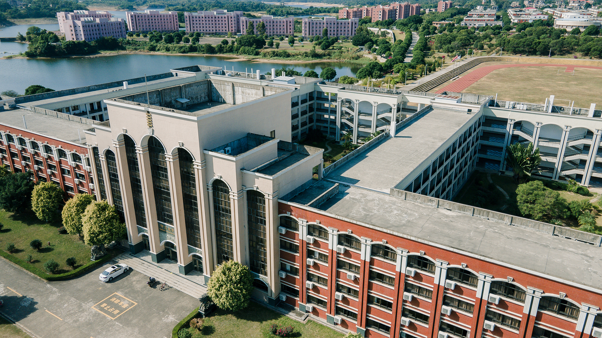 广东经济贸易职业技术学校工艺美术专业怎么样？发展状况及毕业生就业率