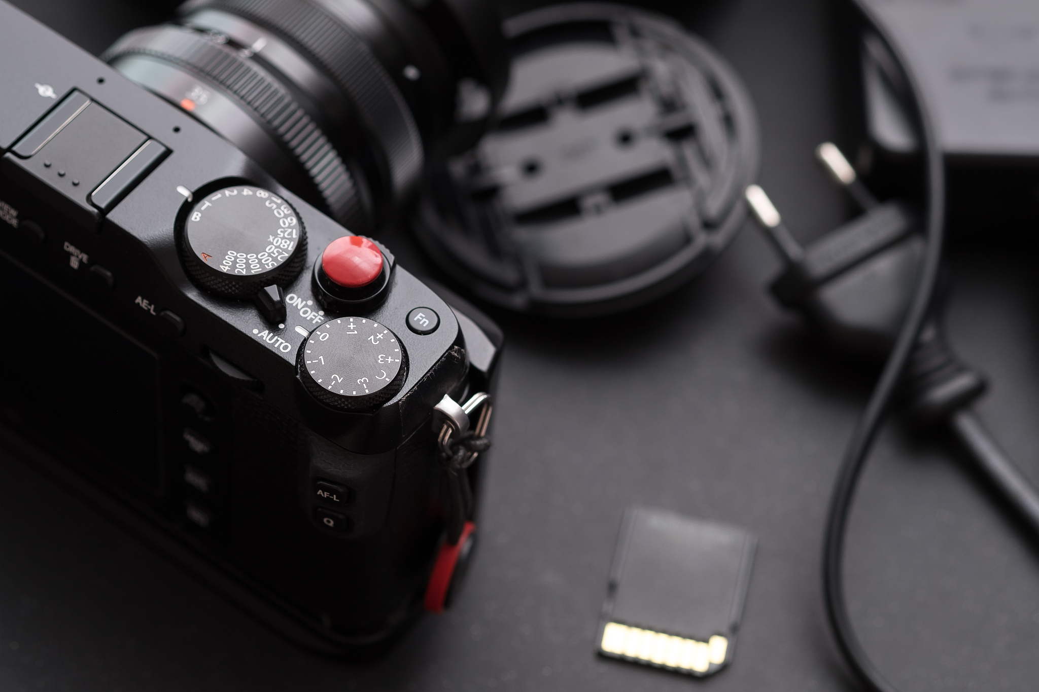 索尼 HRX-NX3 发售时间 - 2013 年