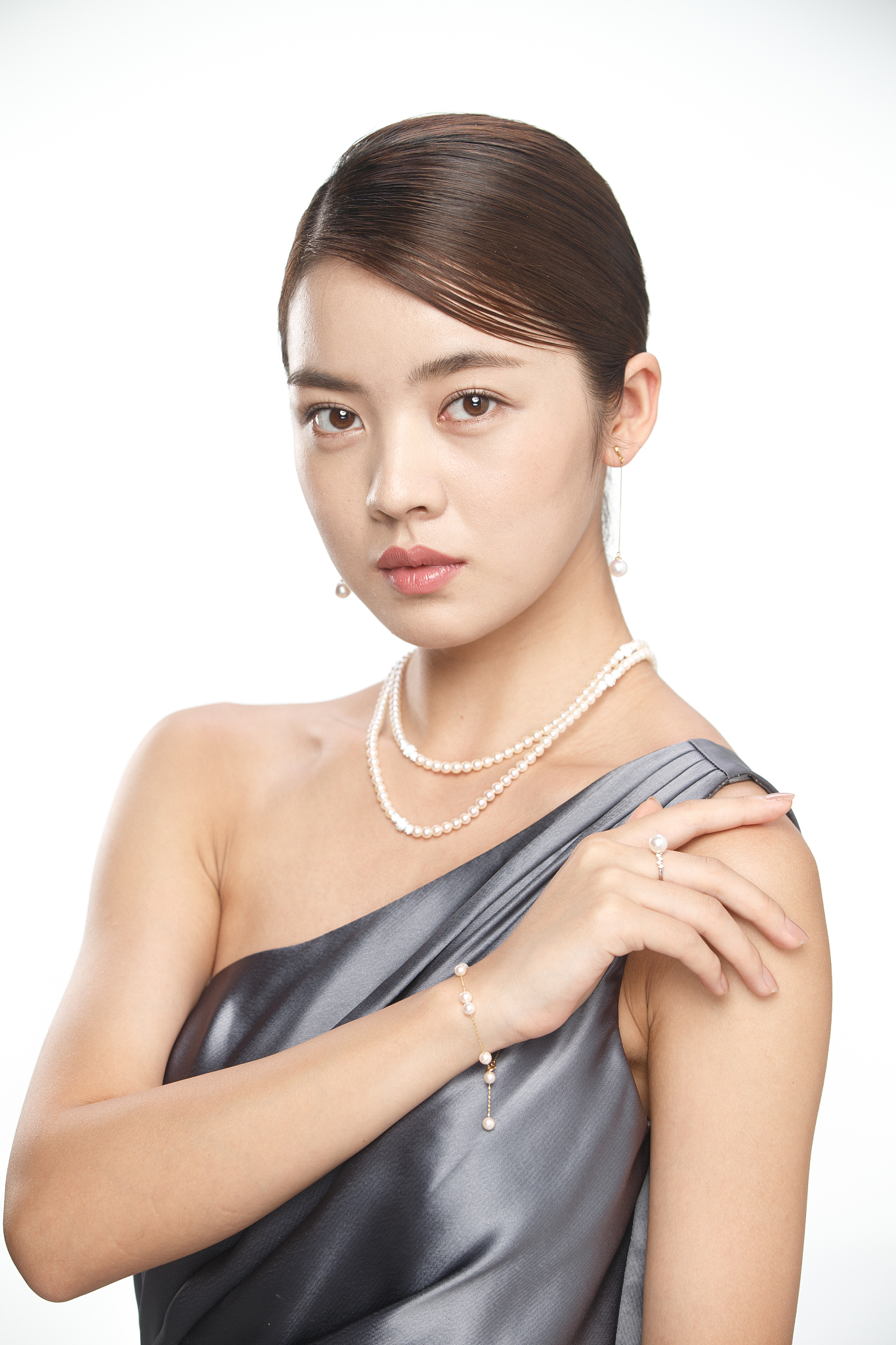 优雅女士肖像