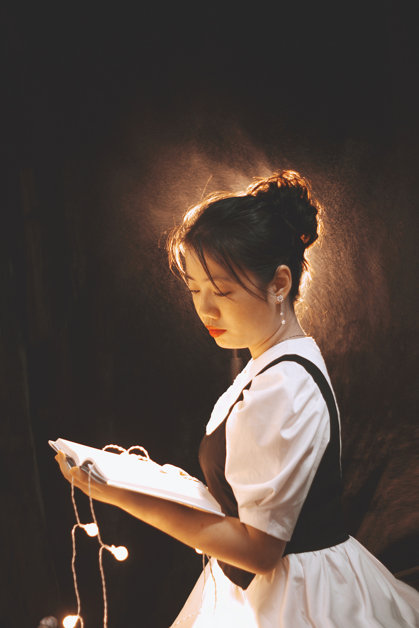 请帮我写一首送给情人的七律诗包含小草