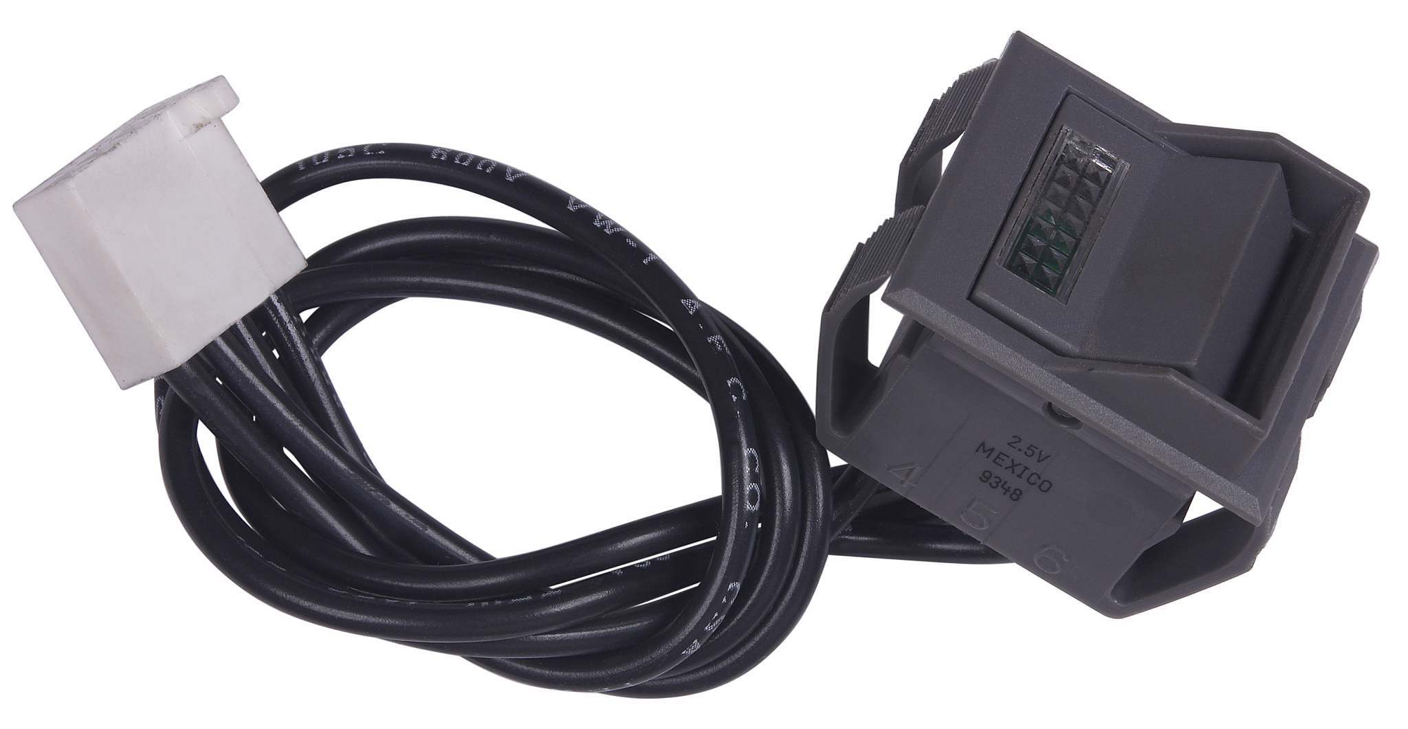 485通讯器每100ms通过COM口传递给电脑的约3V的直流电压数据但数据一直在发生约200mv的跳变而用万用表测量该电压数据稳定原因是什么